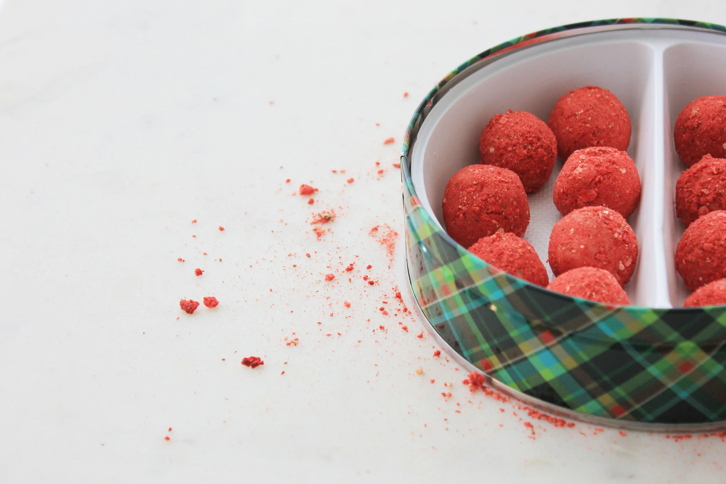 Pink Chocolate Strawberry Breakup Truffles &amp; LEGALLY BLONDE