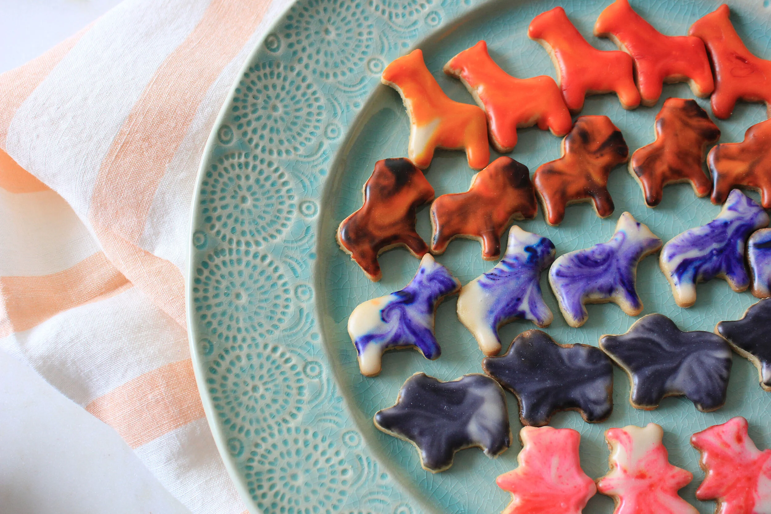 Marbled Animal Crackers &amp; WE BOUGHT A ZOO