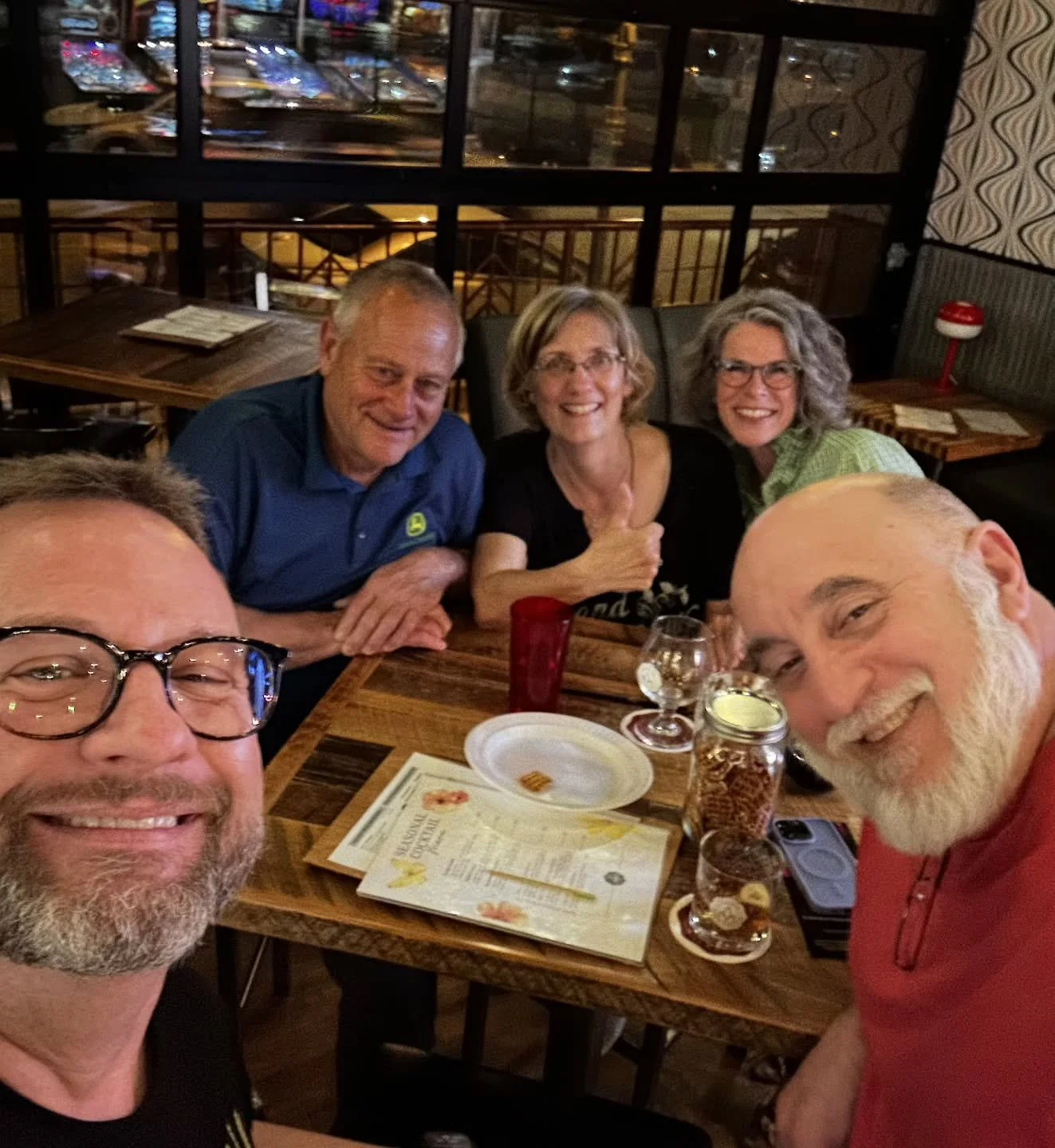 LUX sighting at @pollyannabrewingstcharles!

#luxdancers #sighting #pollyannabrewing #downtownstcil #stcharlesdance