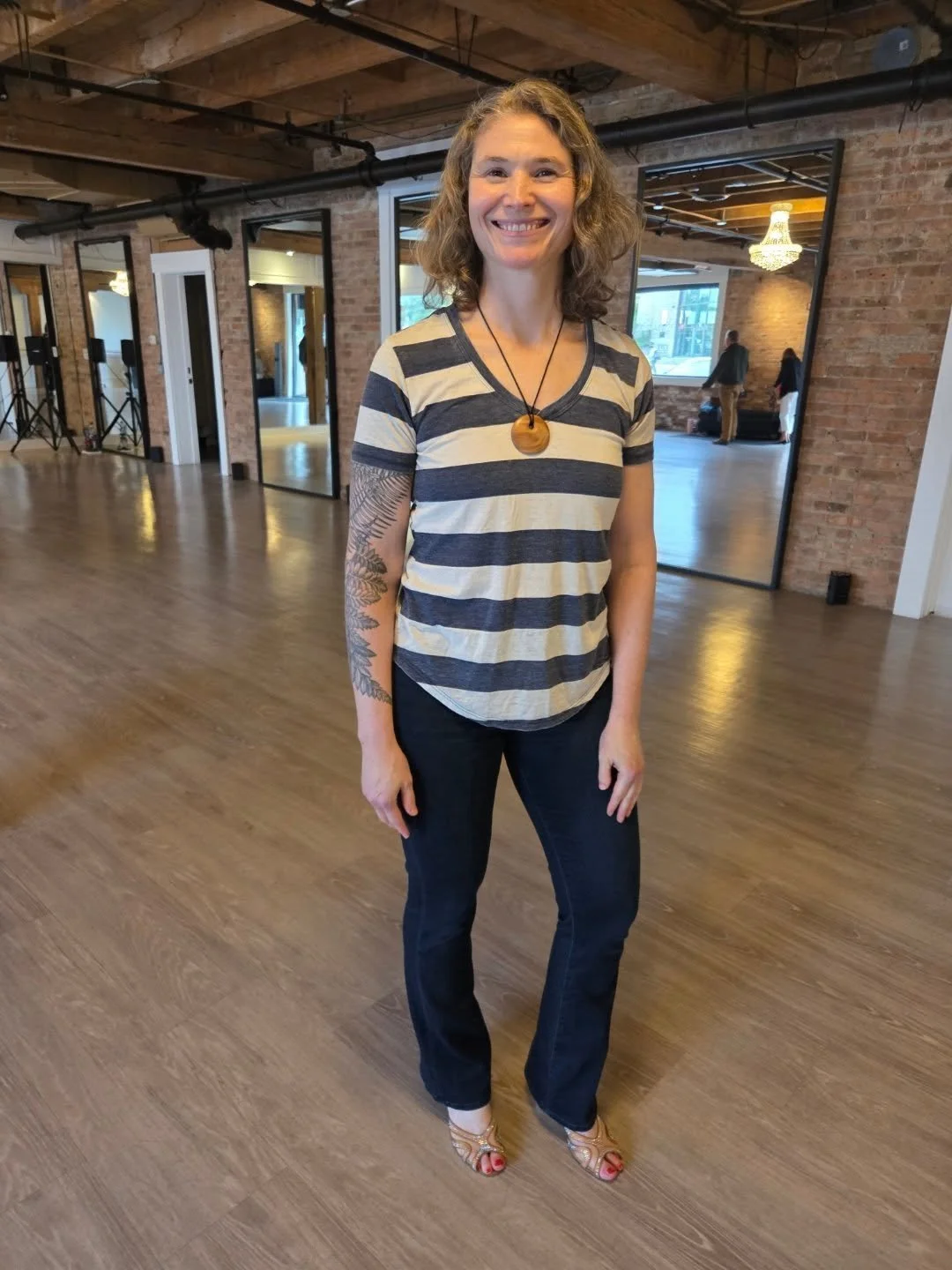 Happy Wednesday!!! Meet LUX dancer, Hannah! Why does she dance?

'I dance because it's fun! It&rsquo;s my time to step away, reset, and do something that feels completely my own&mdash;something that&rsquo;s just for me.'

#whydoyoudance #luxdancer #r