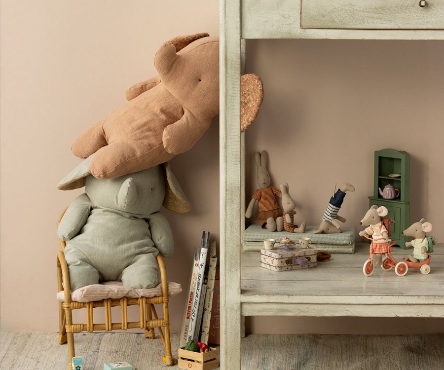 maileg safari friends big elephant powder with mice (Copy)