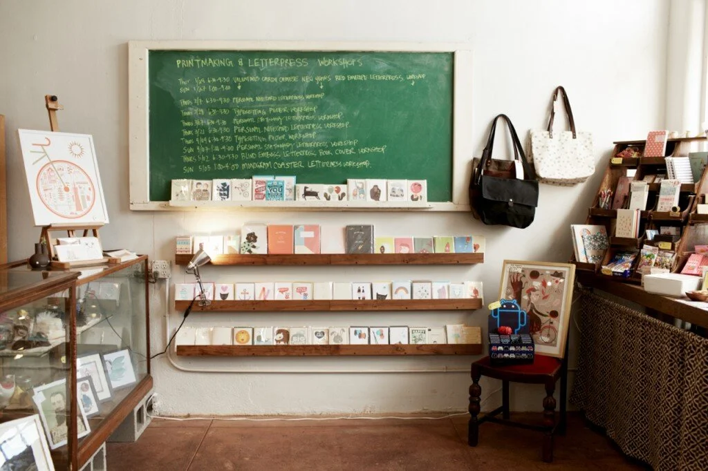 Shop015.jpg