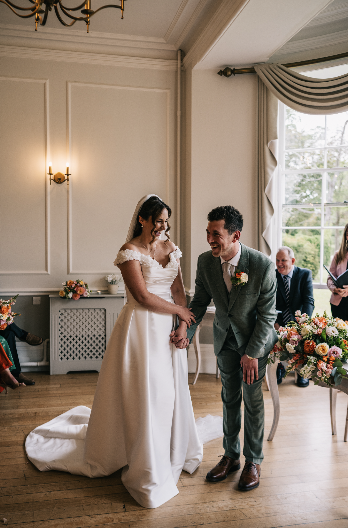 7thJune-Eastingtonpark-wedding16.png