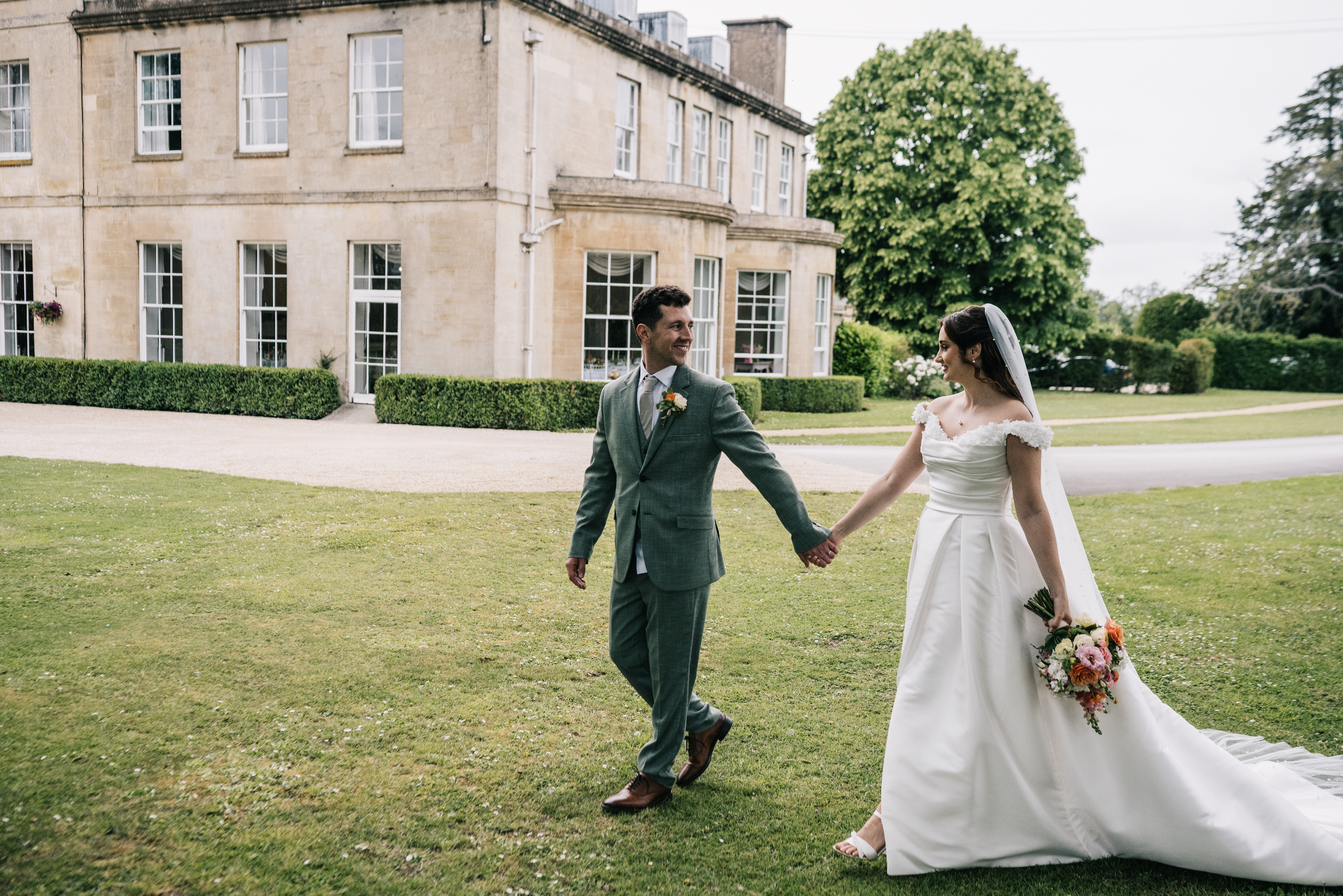 7thJune-Eastingtonpark-wedding34.png