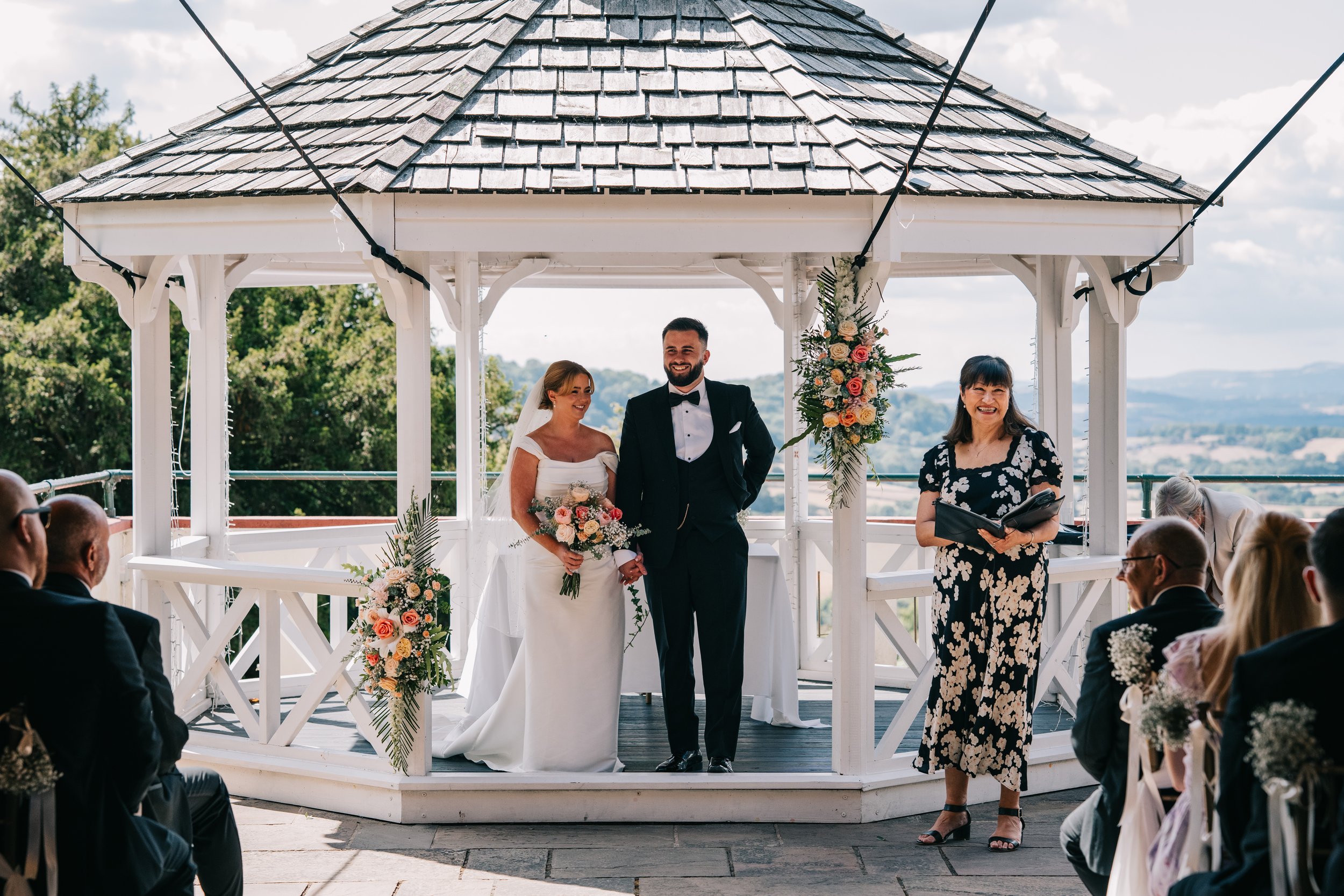 Caer Llan Wedding Photography (12).jpg