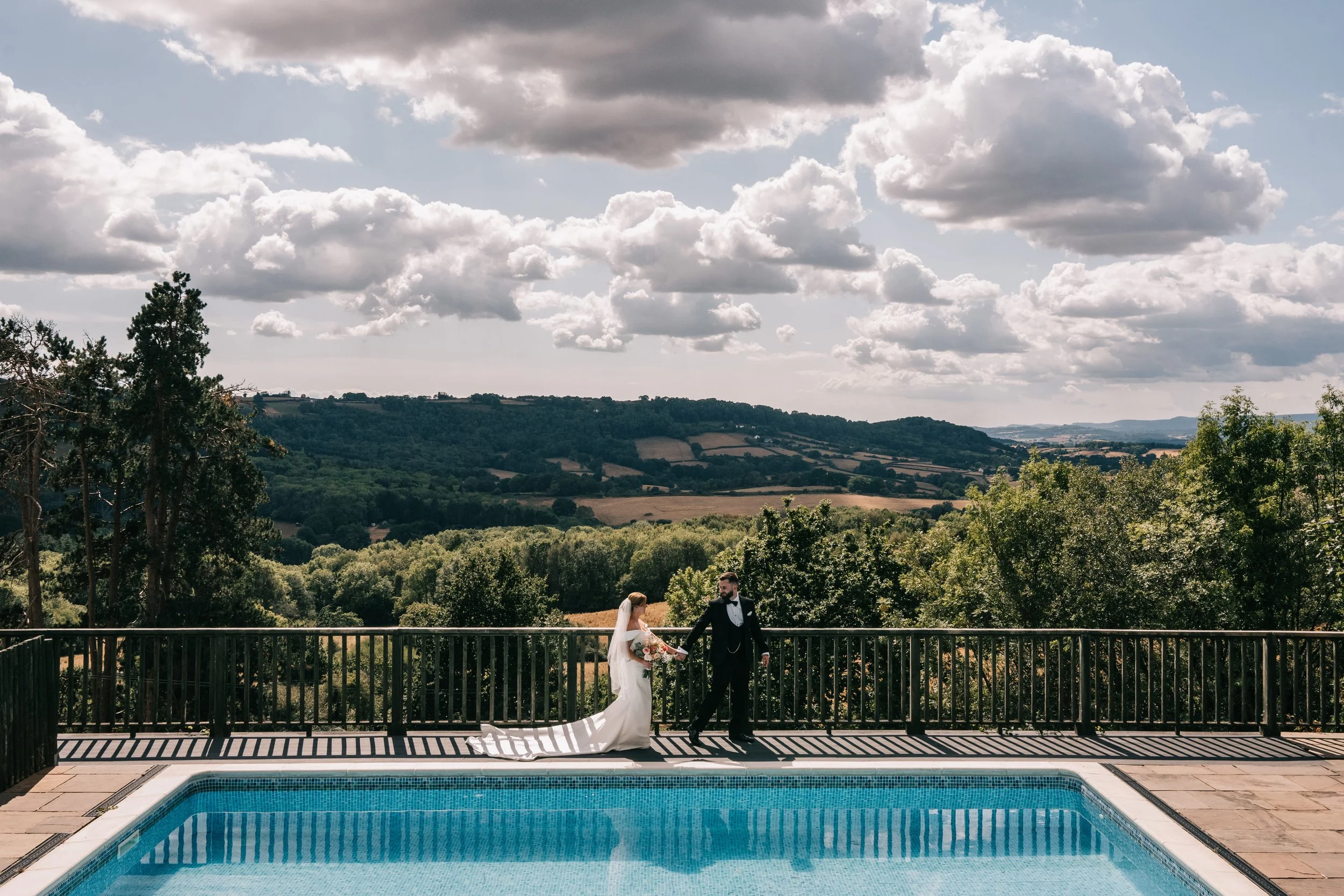 Caer Llan Wedding Photography (15).jpg