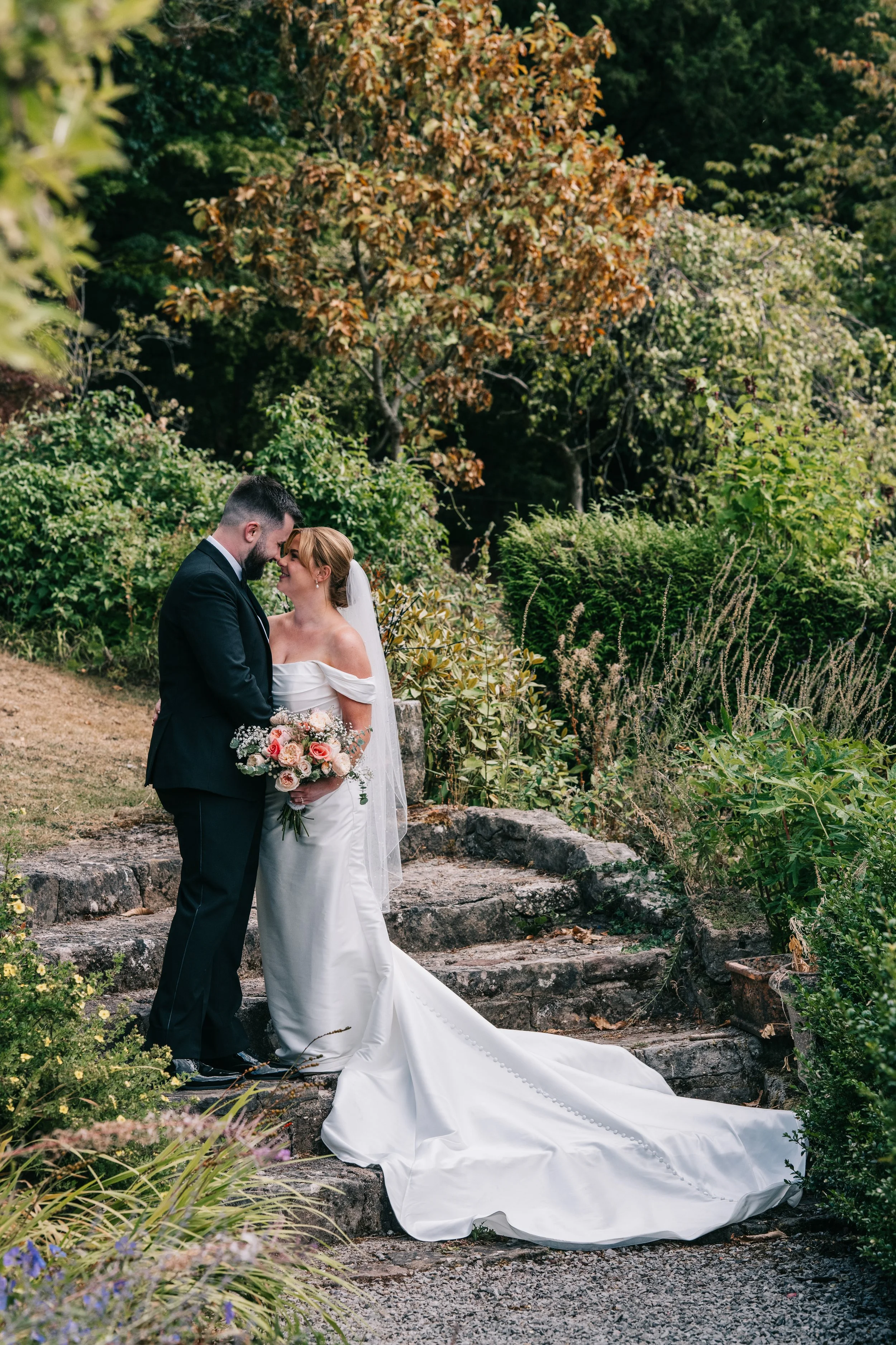 Caer Llan Wedding Photography (17).jpg