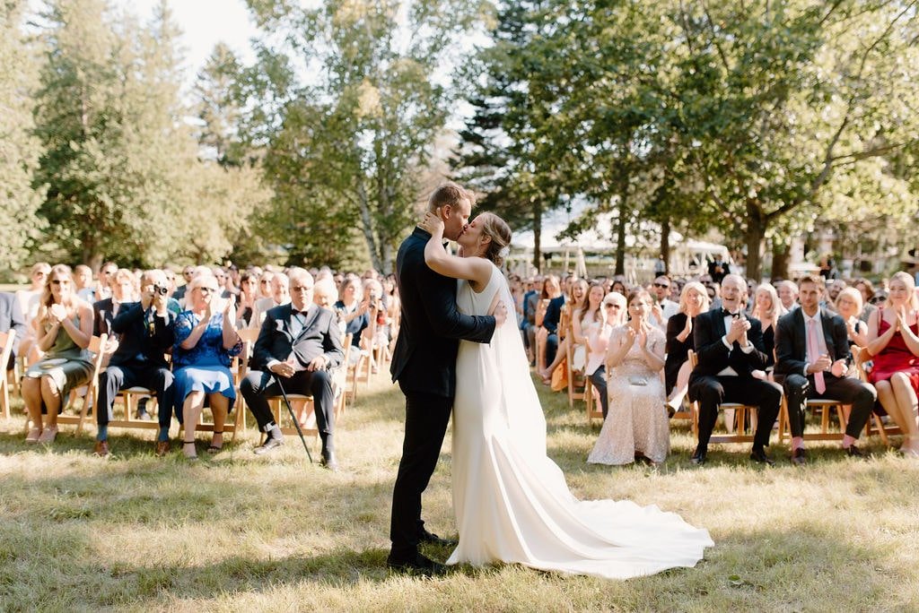 Outdoor wedding in Ontario26.jpg