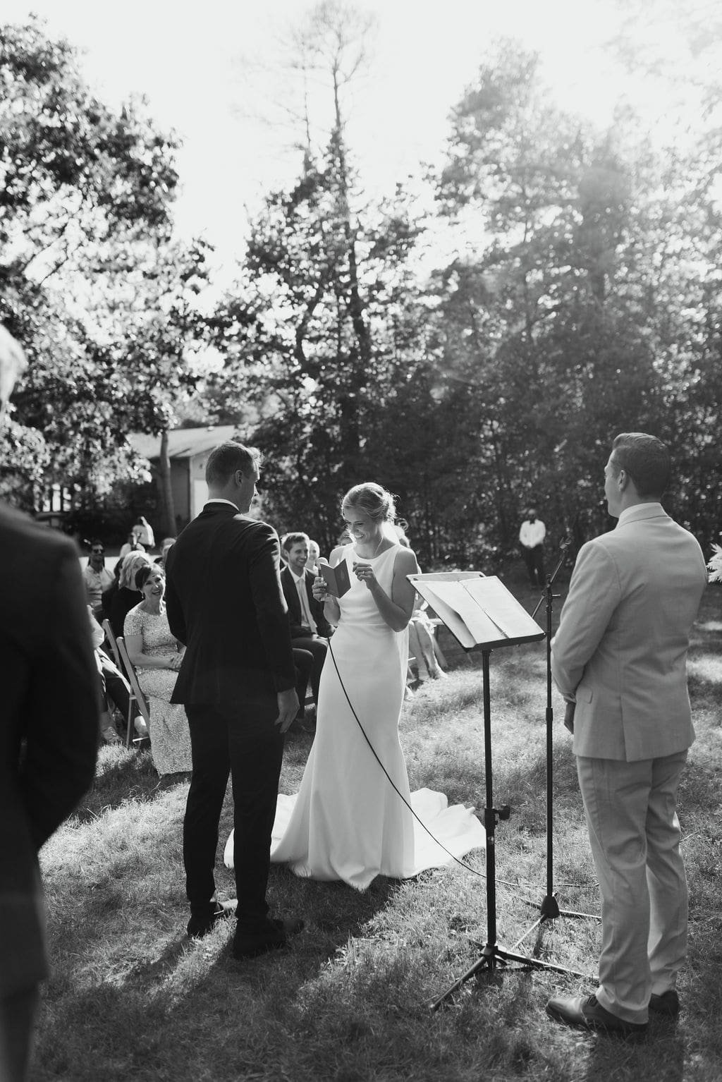 Outdoor wedding in Ontario27.jpg