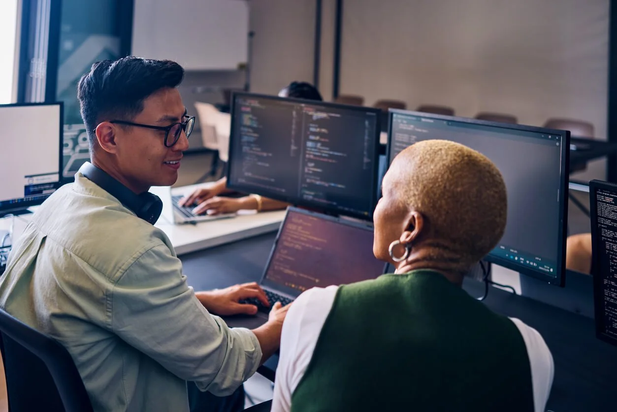 How Full-Stack Developers Can Stay Ahead in a Rapidly Changing Industry 