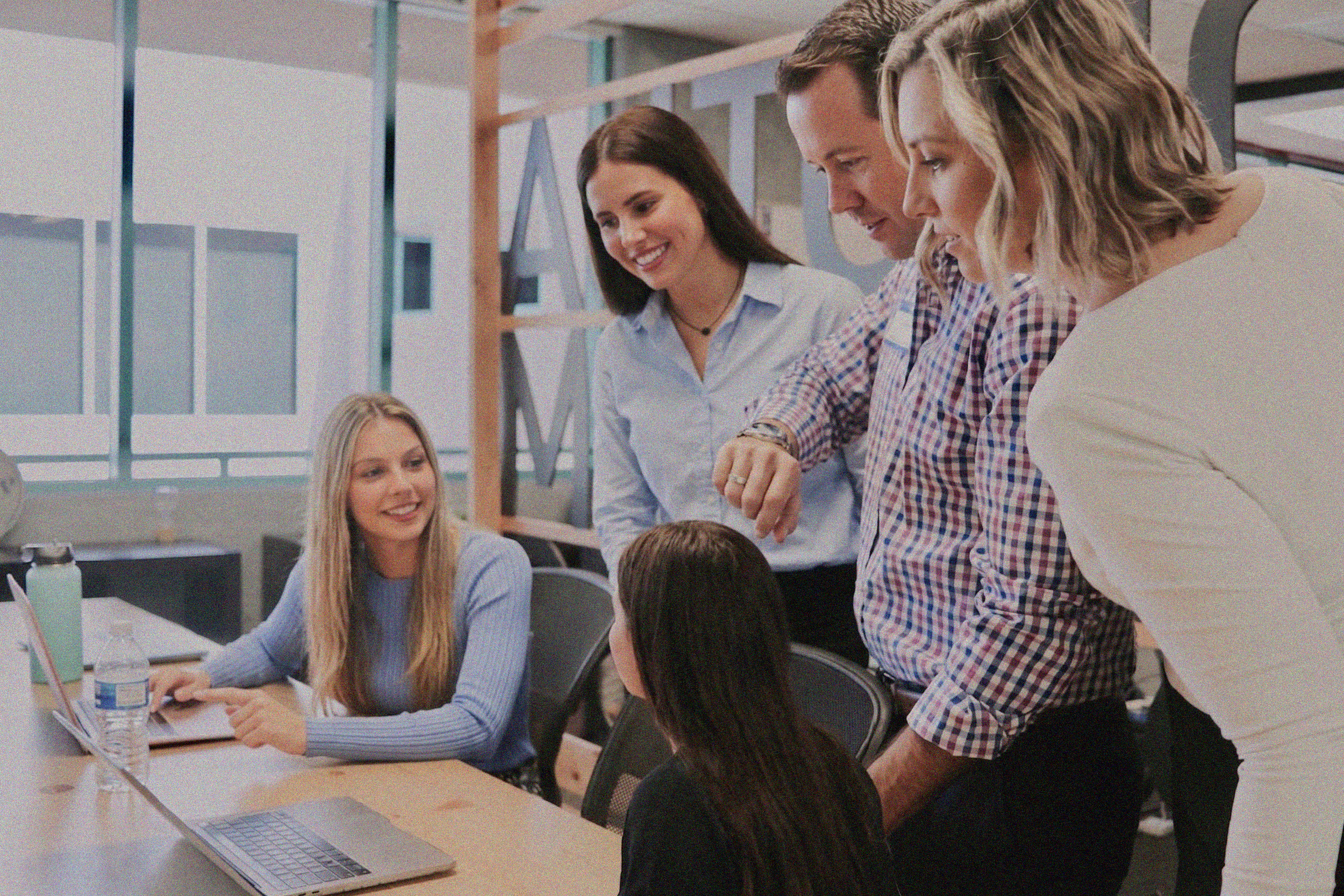 recru team working 1.png