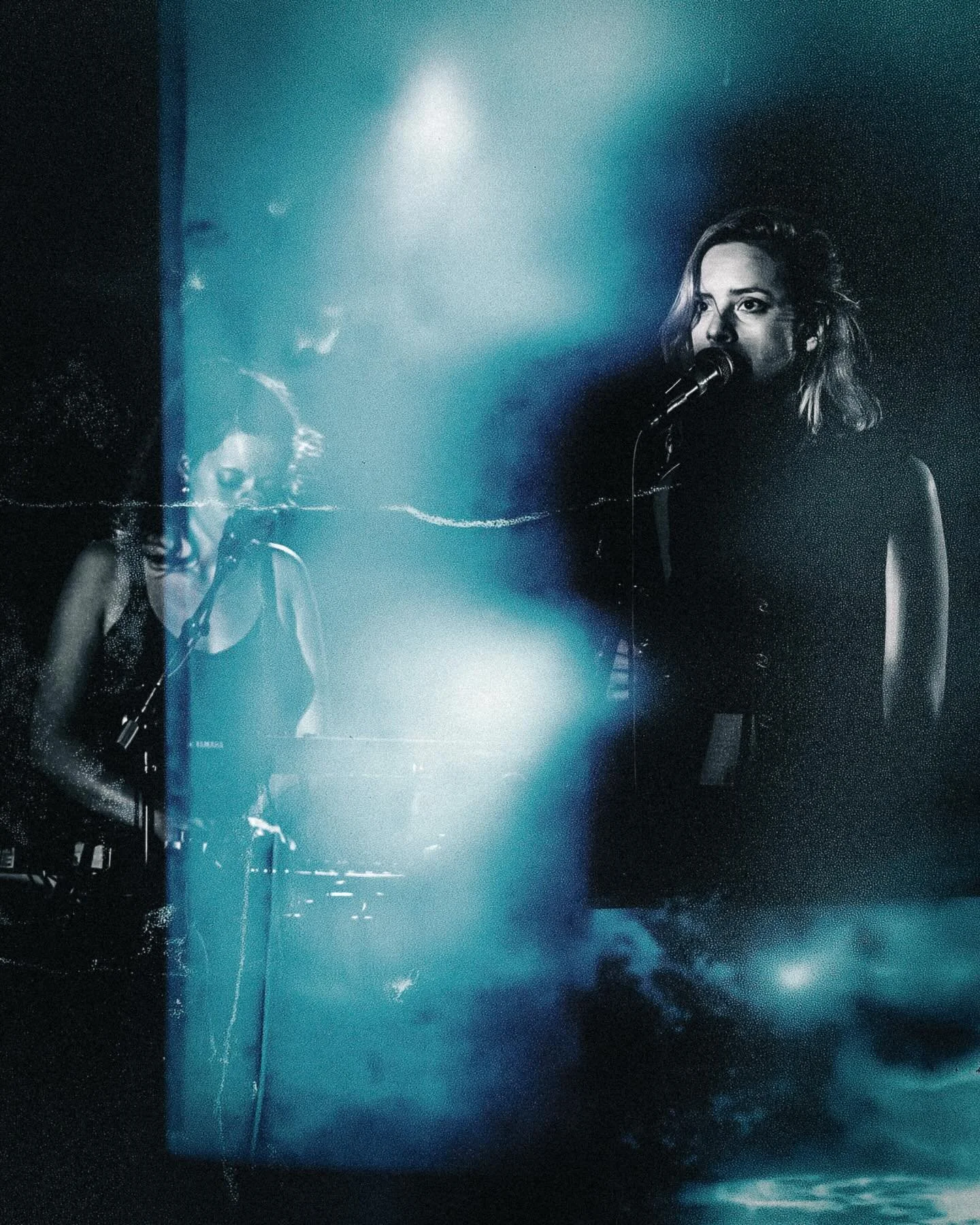 from the archive, never got around to sharing anything from this show. 
@annika.henderson @oblivionaccessfest 2022 
so glad we made the drive up to see her.