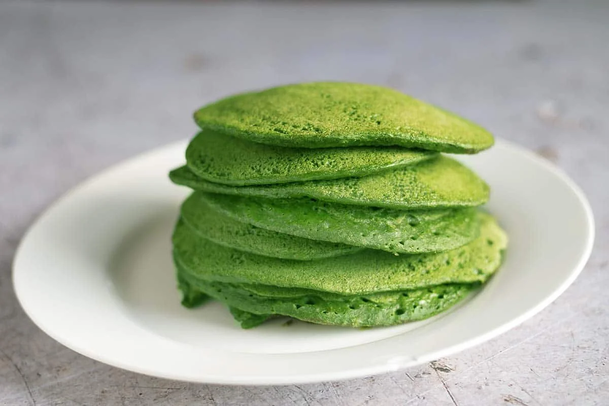 Healthy Banana Spinach Pancakes