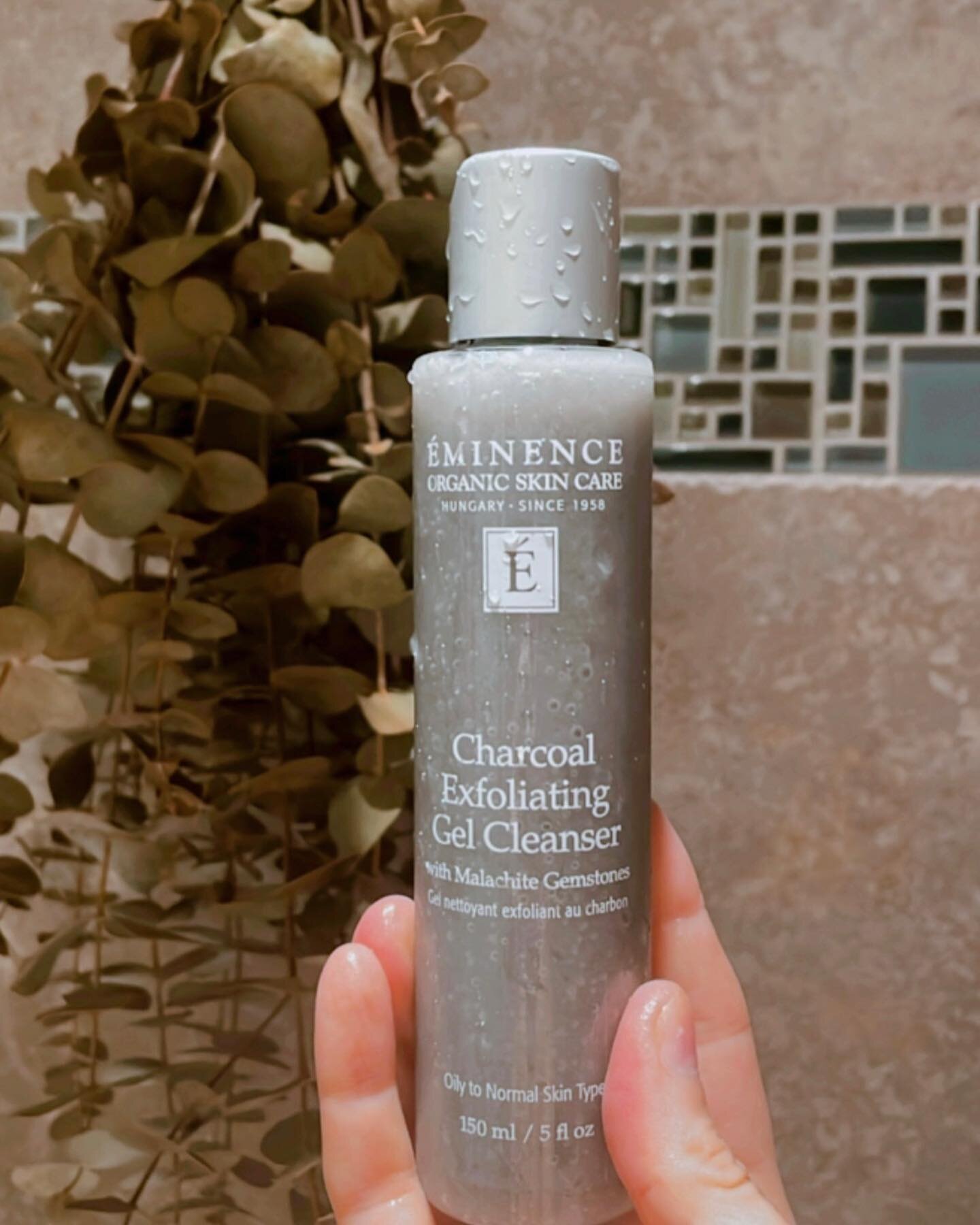 My Eminence Charcoal Scrub is the BEST exfoliating product! It&rsquo;s the perfect formulation to get rid of dull, flaky skin without being too harsh. Smells so good! You will be equally obsessed once you try it! #acnesafe 

Make sure to follow your 