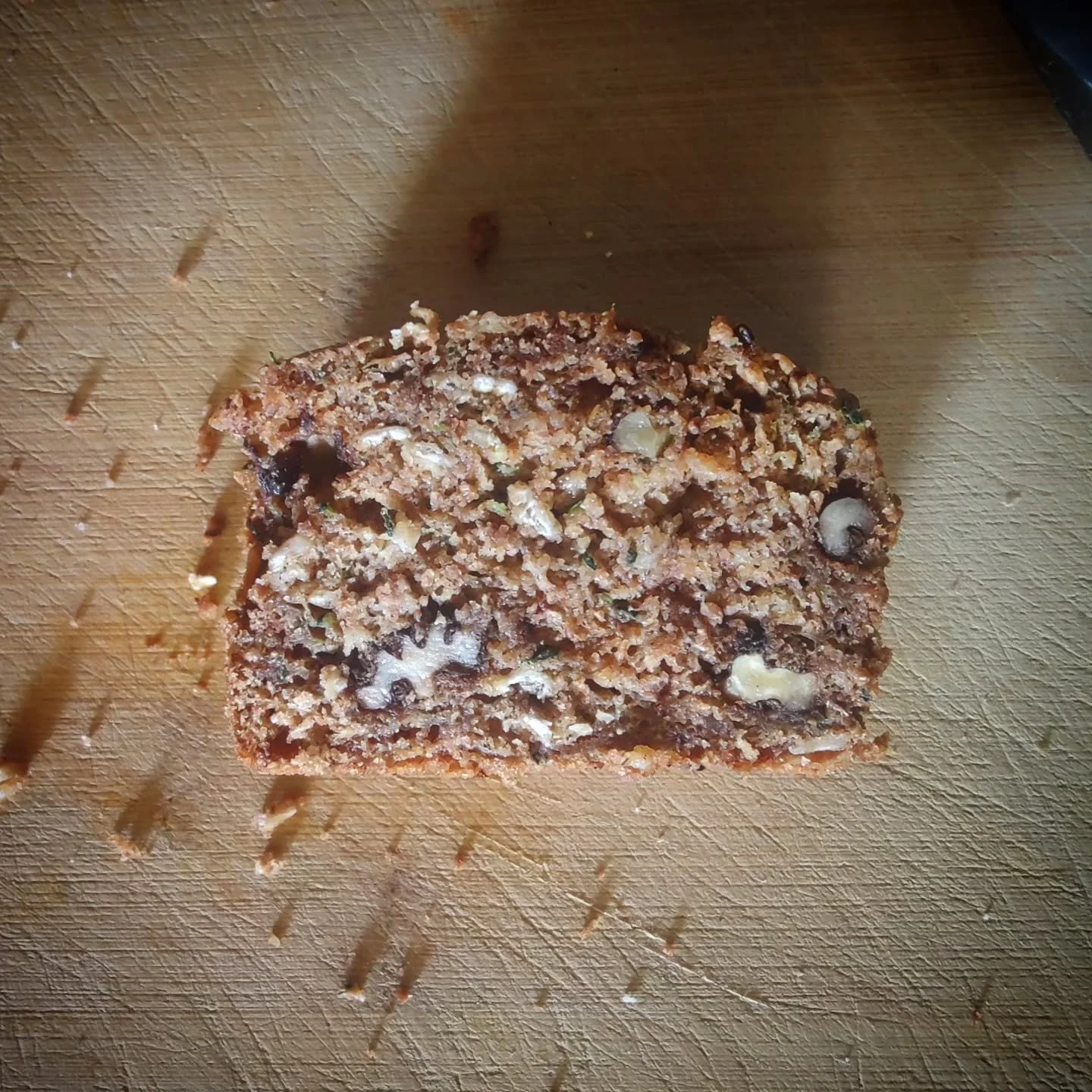 100% Whole Grain Zucchini Bread with Walnuts 🥒🌰

This creation is a result of a customer request for a zucchini bread that is not so sweet! I incorporated oats as well for some additional texture and depth. This is surprisingly moist and has bold, 