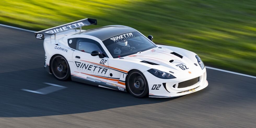 ROAD & TRACK - The Ginetta G55 GTA Wants to Make Sports-Car Racing Beginner Friendly