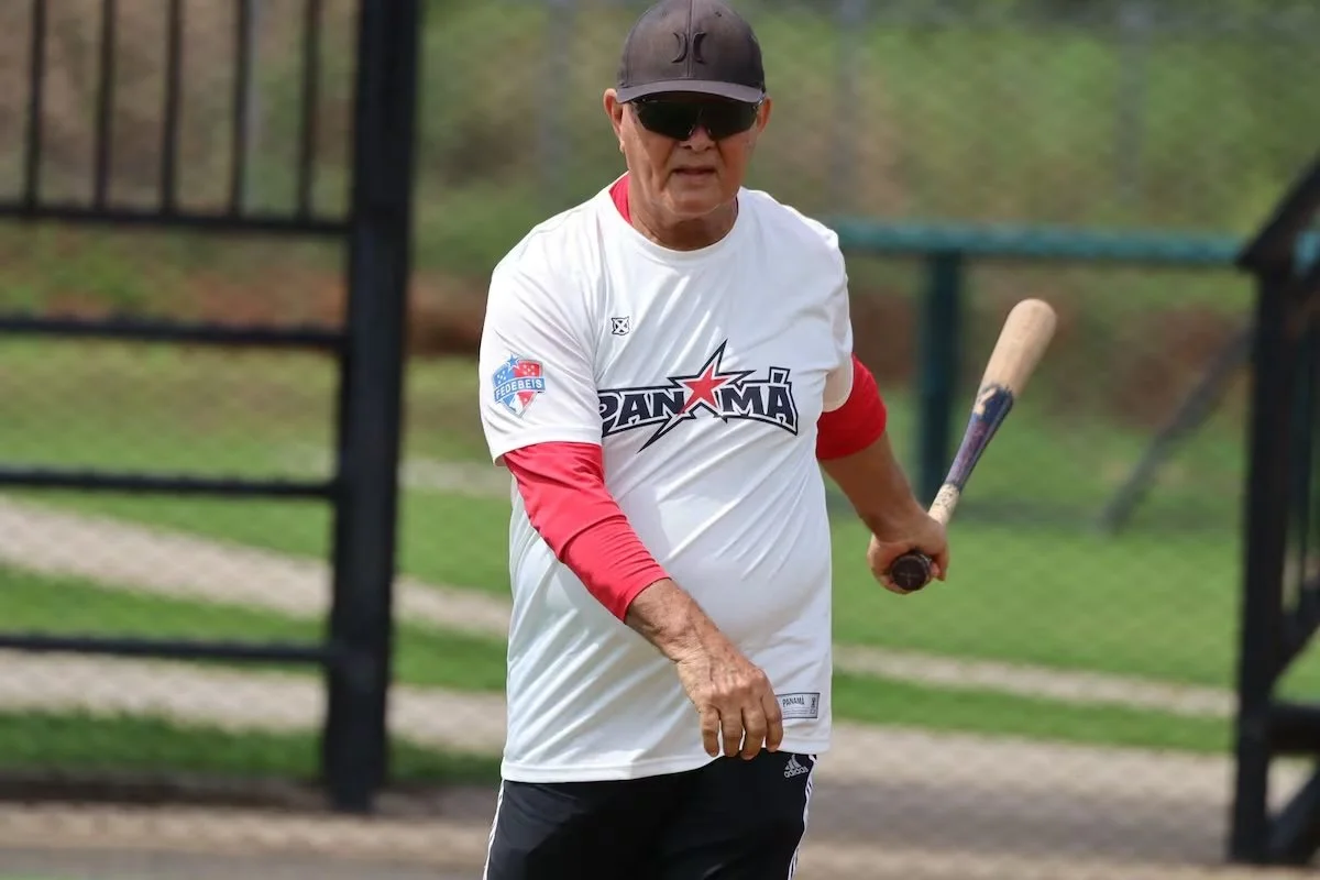 Alberto Macré en el entrenamiento de la selección de béisbol. Foto: Cortesía/Fedebeis