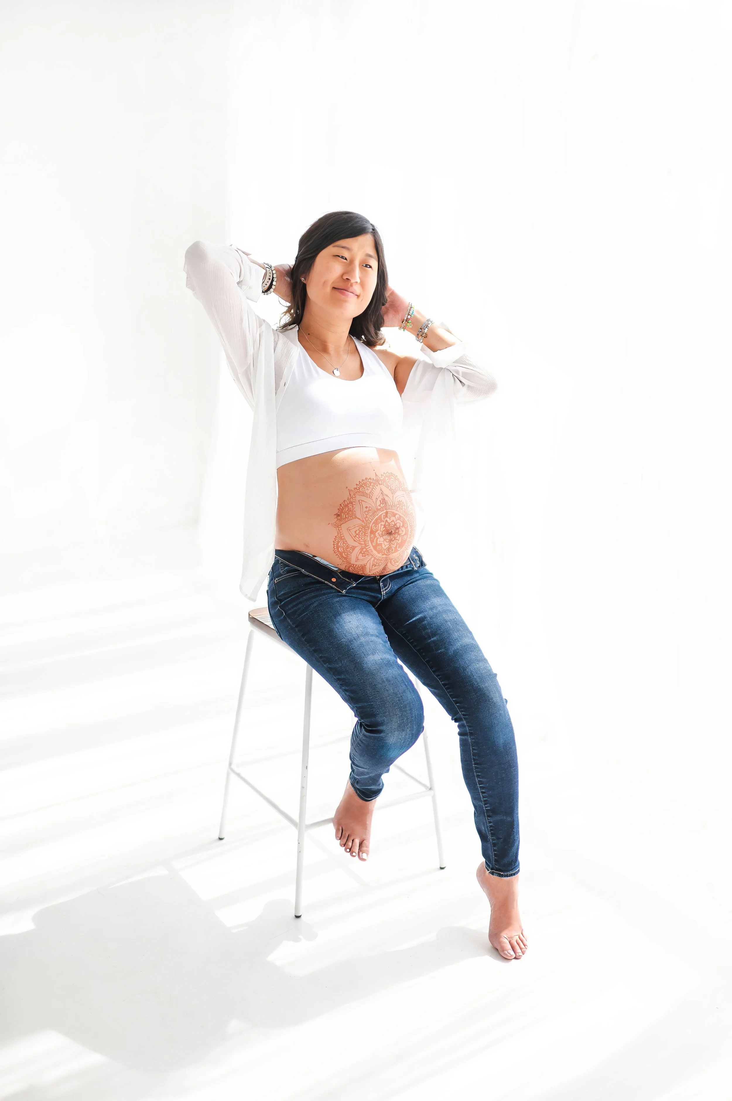 henna maternity photographer maternity photos Manhattan IL Will County IL 