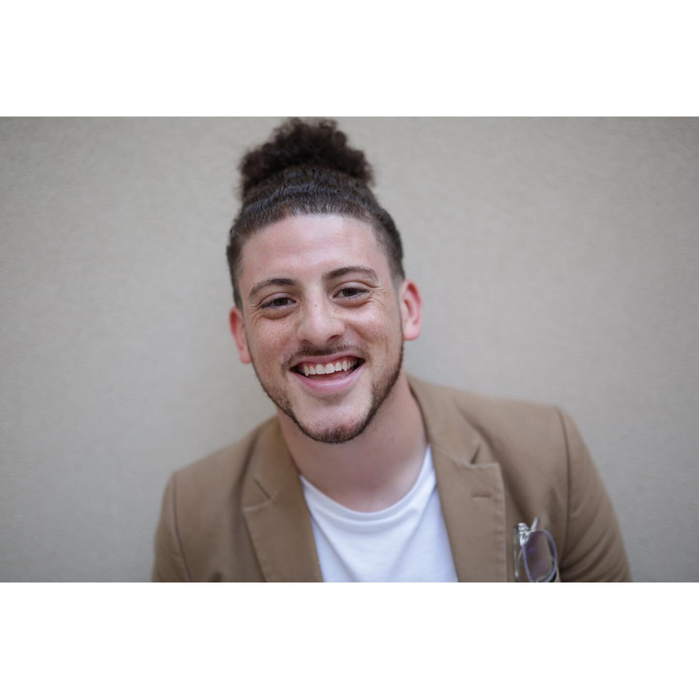 Meet the #Happyvism team! 

Justis Lopez  Co-Song Artist  Co-Book Author

Justis Lopez is an educator, DJ, poet, activist, son, and brother raised in Manchester, CT. He is the founder &amp; Chief Enthusiasm Officer (CEO) of Just Experience LLC, a sta