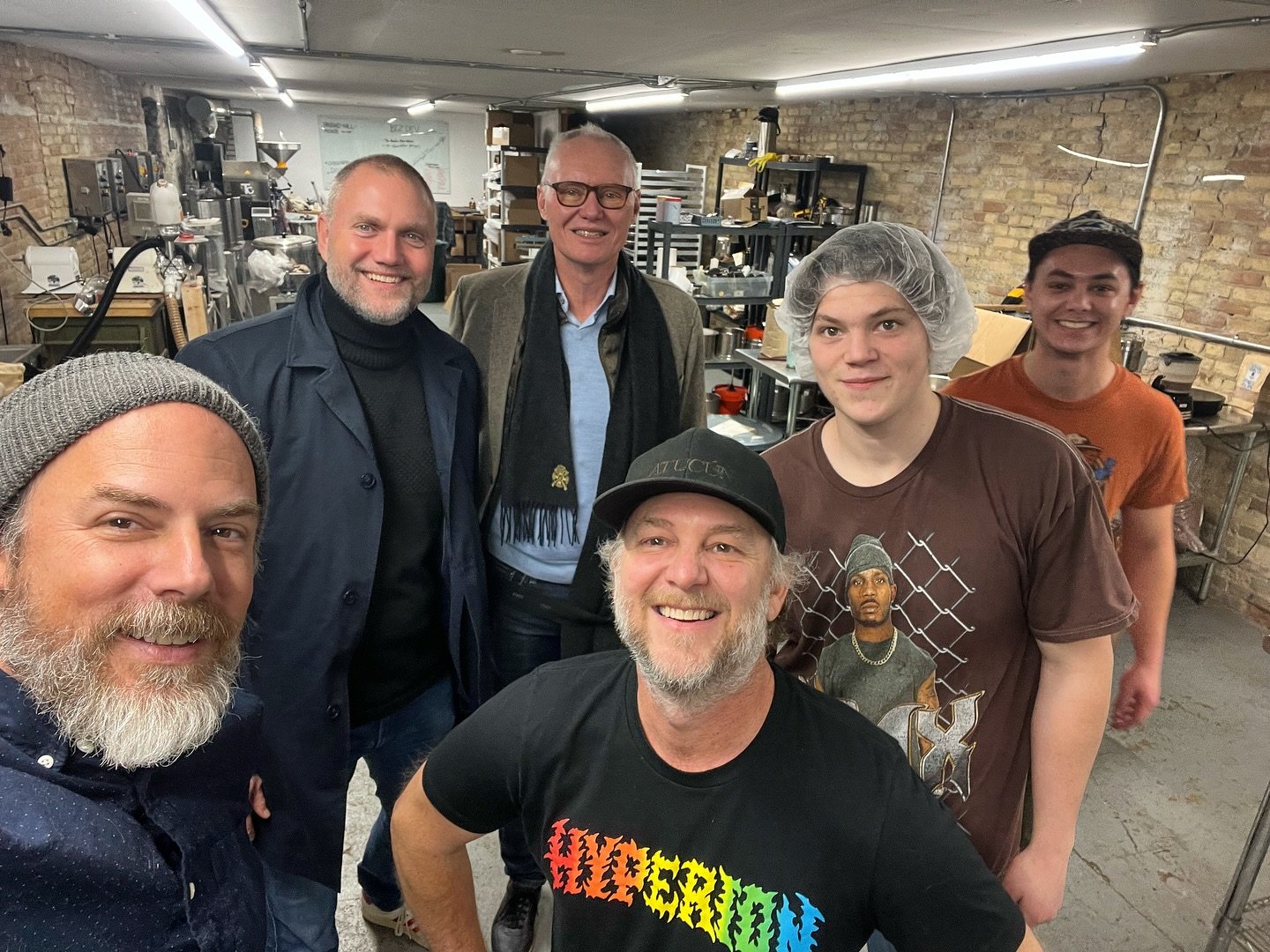 Goddamn what a fun day meeting new people! Thanks @lanterncoffeebar for sending down our new friends out of Denmark. 🇩🇰 No one may really know @aasted.eu and Piet T&aelig;stensen&hellip;.But damn they make some amazing machines and for fabulous cho