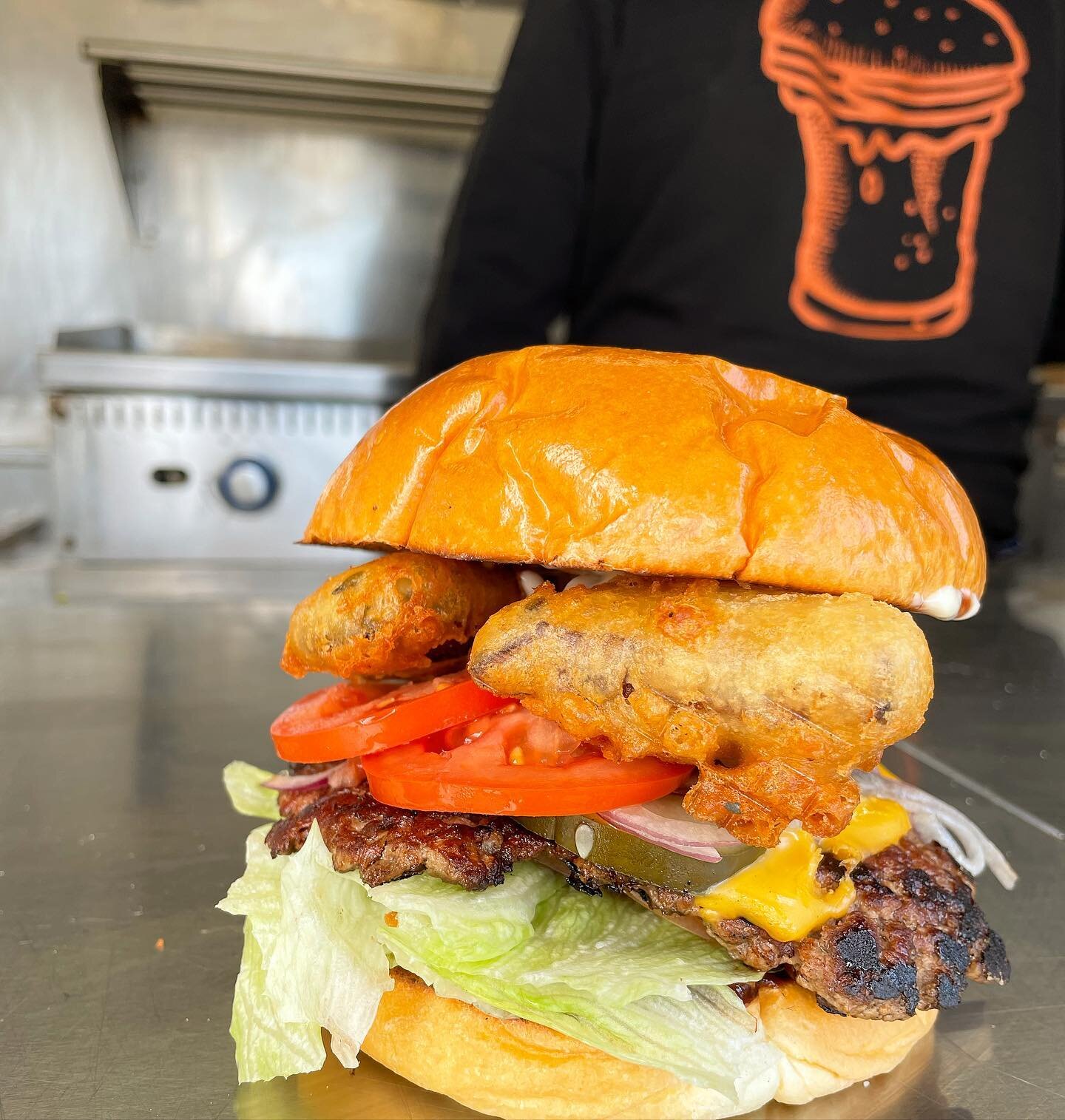 👊 Hitting this weekend hard! Come and give our steak finger burger a try! Battered and fried brisket slices and soaked in a stout beer-B-Q sauce.