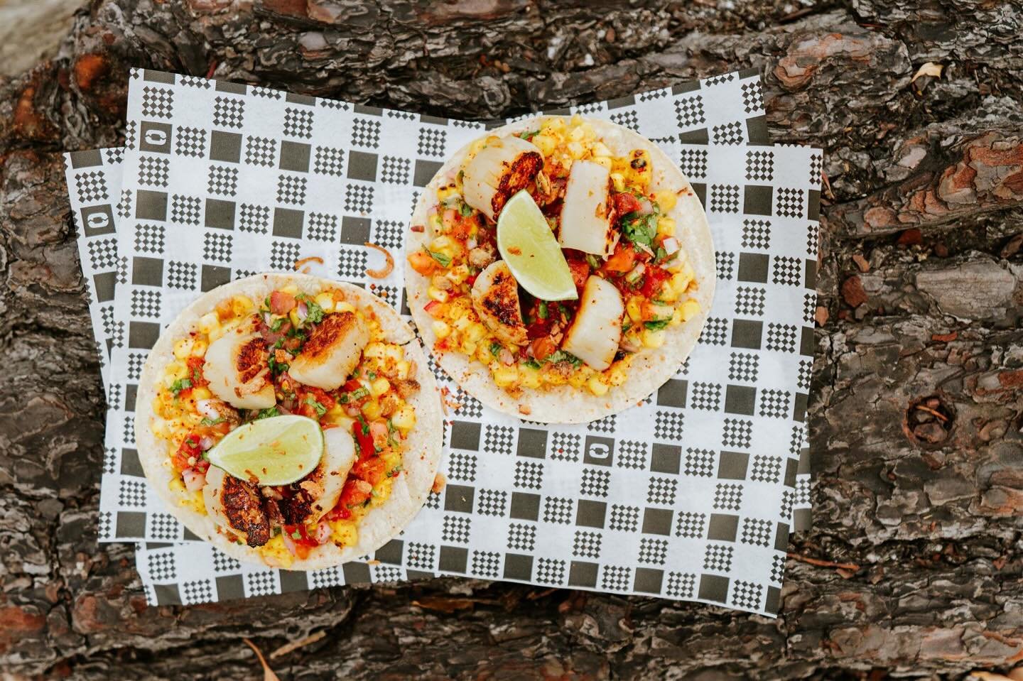 🔔NEW SPECIAL ALERT🔔 
Introducing our Grilled Scallop Tacos 🌮 

WHAT&rsquo;S ON IT 

🤍Grilled scallops
🌽Jalepeno and Barbecued creamed corn
🍅Pico de gallo
🍋&zwj;🟩Lime &amp; tajin

All on a perfectly toasted corn tortilla🤤
Available all weeken
