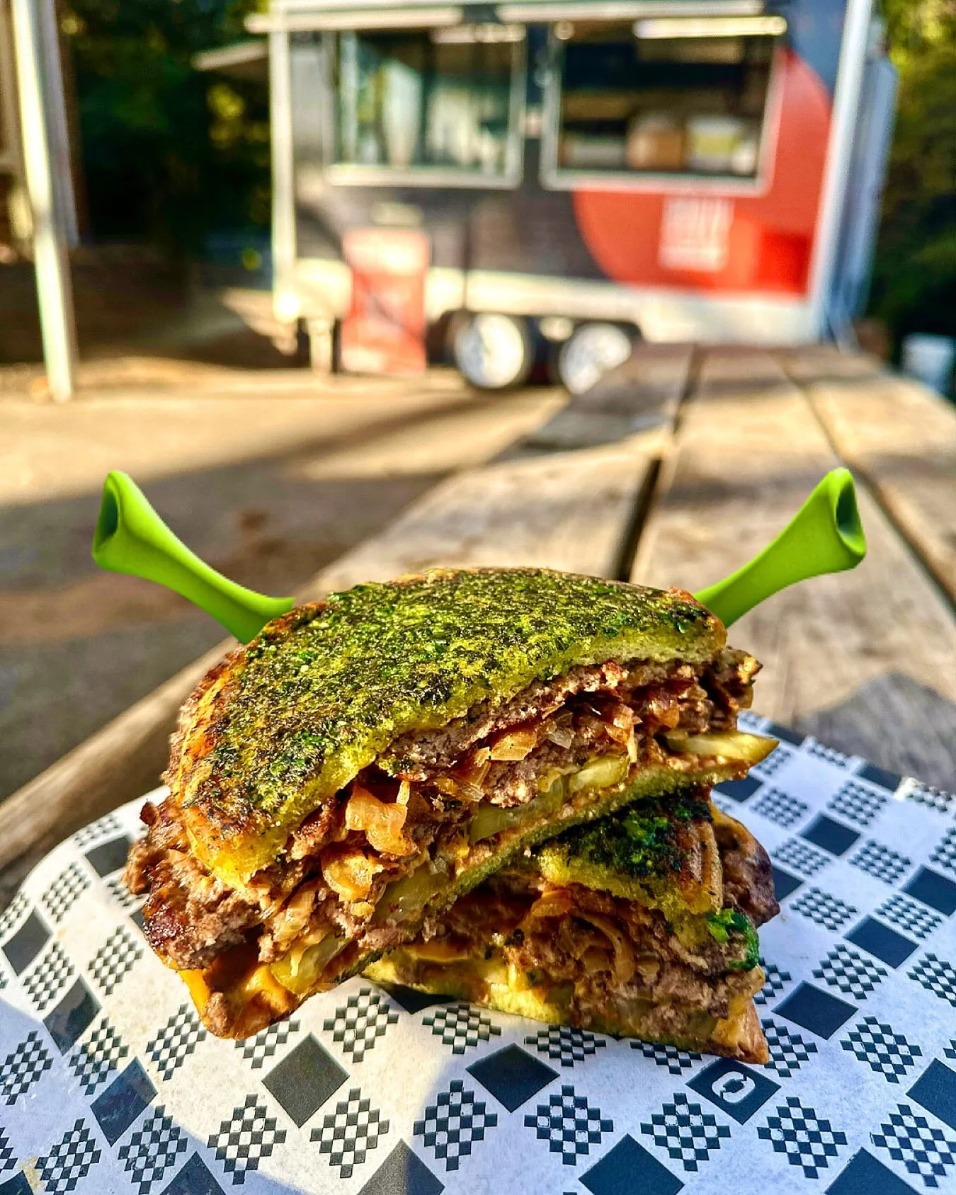 🍔💚WEEKEND SPECIAL ALERT💚🍔
 
THE OGRE!

This ones mean, green but definately not lean! Looking like an ogre and smelling like one too!  Dont be a puss in boots and get your thick donkey over here!

Whats on it
🐮Double patty
🐷bacon
🧀triple chees