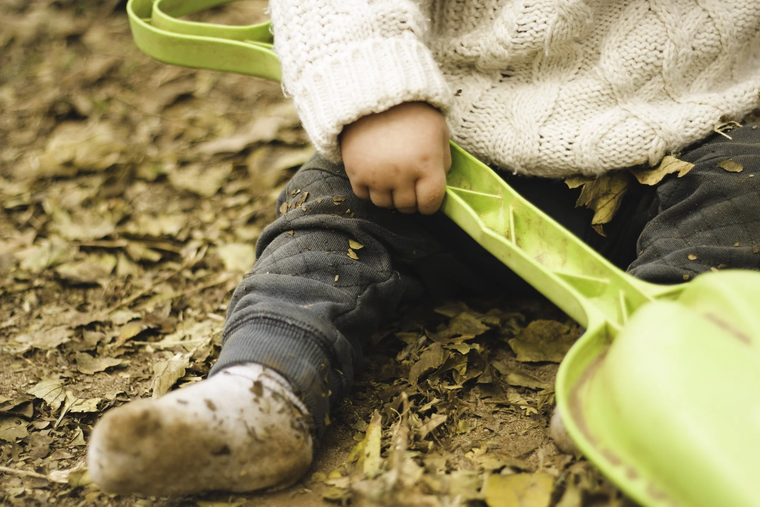 5 ideas to encourage your child under 3 to love the garden.