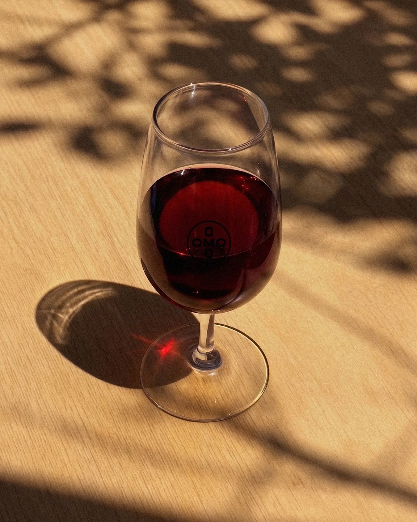 Afternoon plans: a seat on The Patio and a red pour.

Happy Hours waiting for you.

Door slides open at 2, closes at 11.

Ages 21+
&mdash;
#omomercado
A Neighborhood Natural Wine Bar