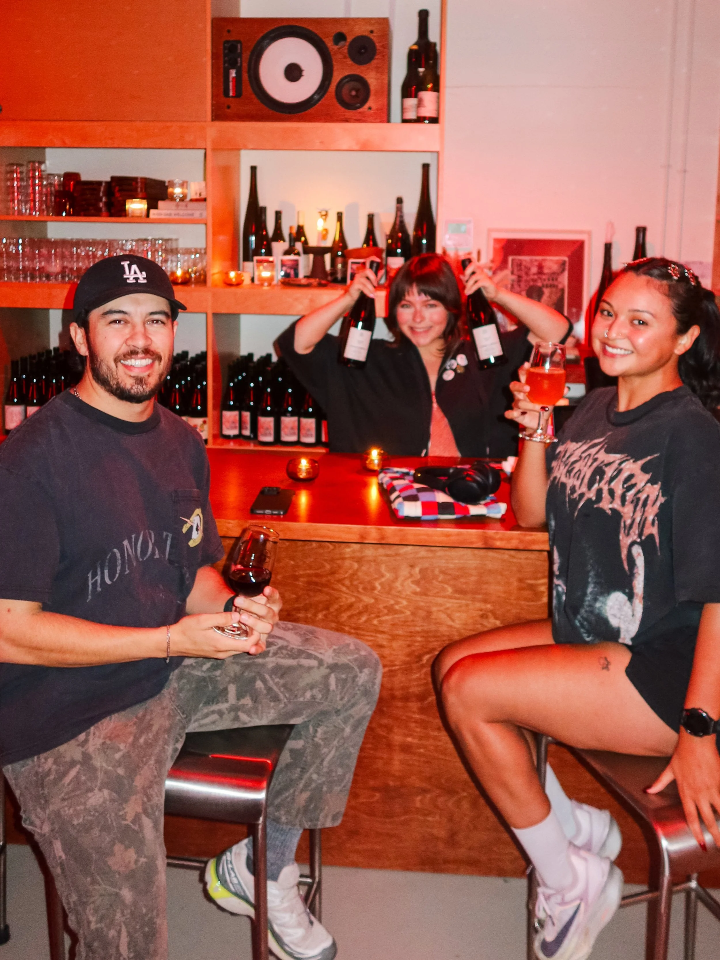 TiempOmo. Every Tuesday.
Run or not, pull up.

Meet us at Omo for an easy Tuesday run, a drink at the bar, or both. All paces welcome, and you don&rsquo;t have to run to hang.

This Tuesday night, help us welcome @heavydutyburger out on The Patio.

E