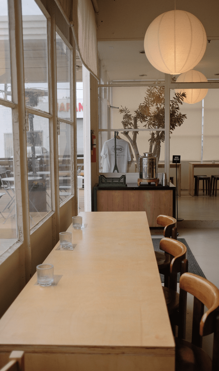 Indoor Large Table Front