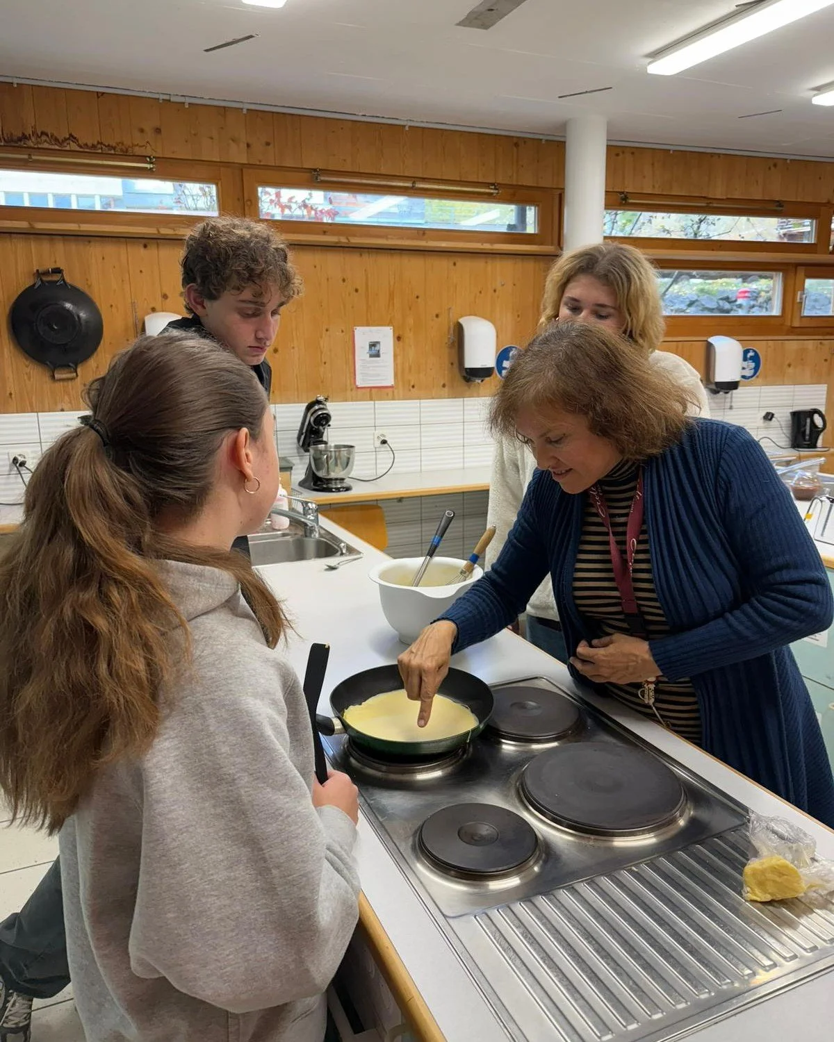 Intensive Week 2025 &ndash; A Look Back:
French &ndash; learning through everyday moments.

With our French teacher Roseline, students discovered the language through daily activities: excursions, games, movies, mini golf, singing and cooking &ndash;