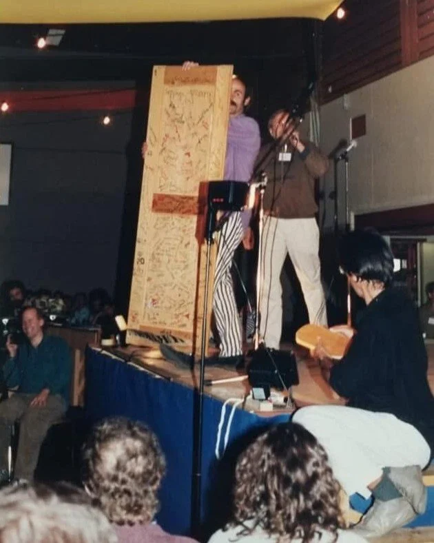 Throwback Thursday 🏰

Two photos from the 1990s showing an auction of a door from the Turmhaus. 🔨

The Turmhaus was a building many students loved, despite, or maybe because of, its constant creaking and the cold air sneaking through the cracks. ❄️