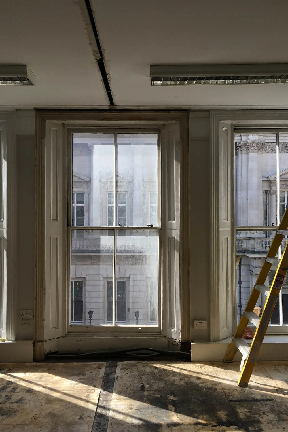 Full bleed BB&R Offices Web6.jpg