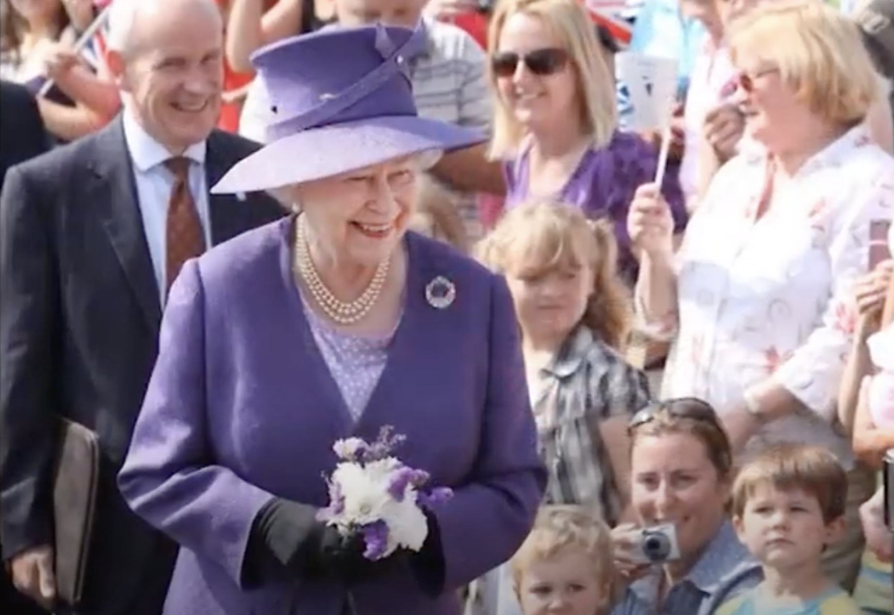 Local Voices – Queen Elizabeth Visits the Seabird Centre
