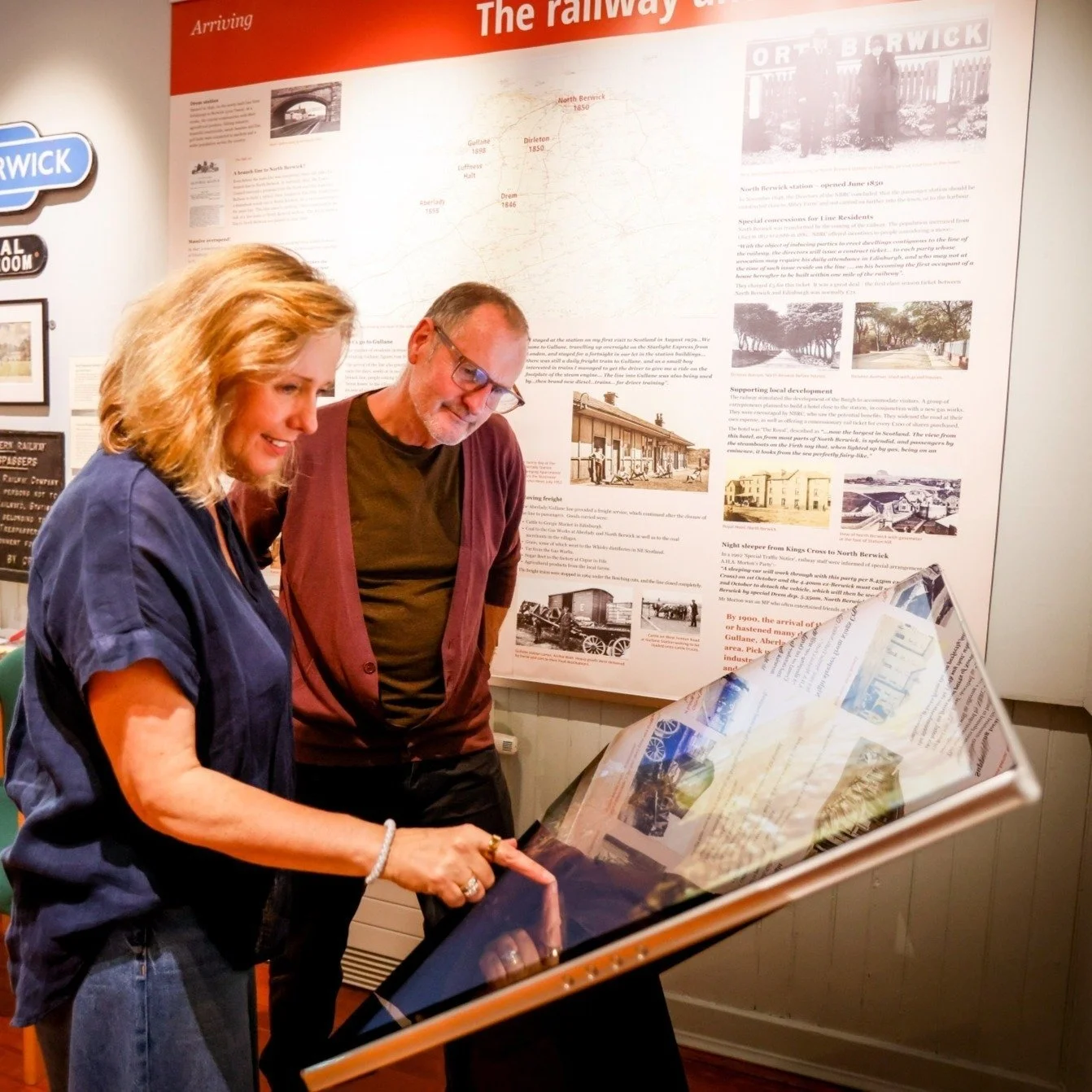An exciting new Virtual Bass Rock interactive exhibit has arrived at the museum! A touch-screen display shows key moments of the human history of the Bass during the 15th, 16th and 17th centuries, which are brought to life through 3D modelled visuals