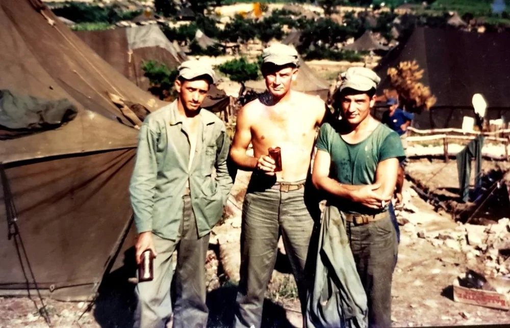 1950-53 Bill in middle .jpg