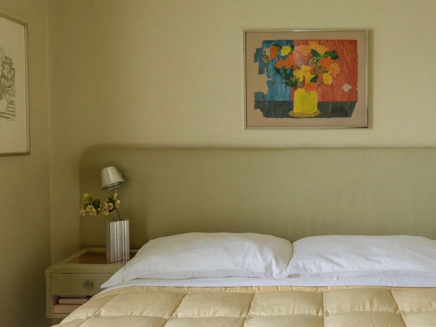 yellow+bedroom+3.jpg