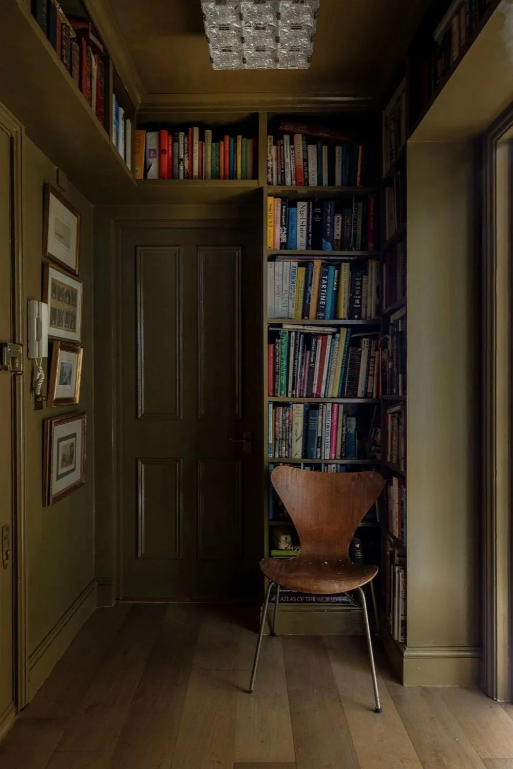 Hallway+1.jpg