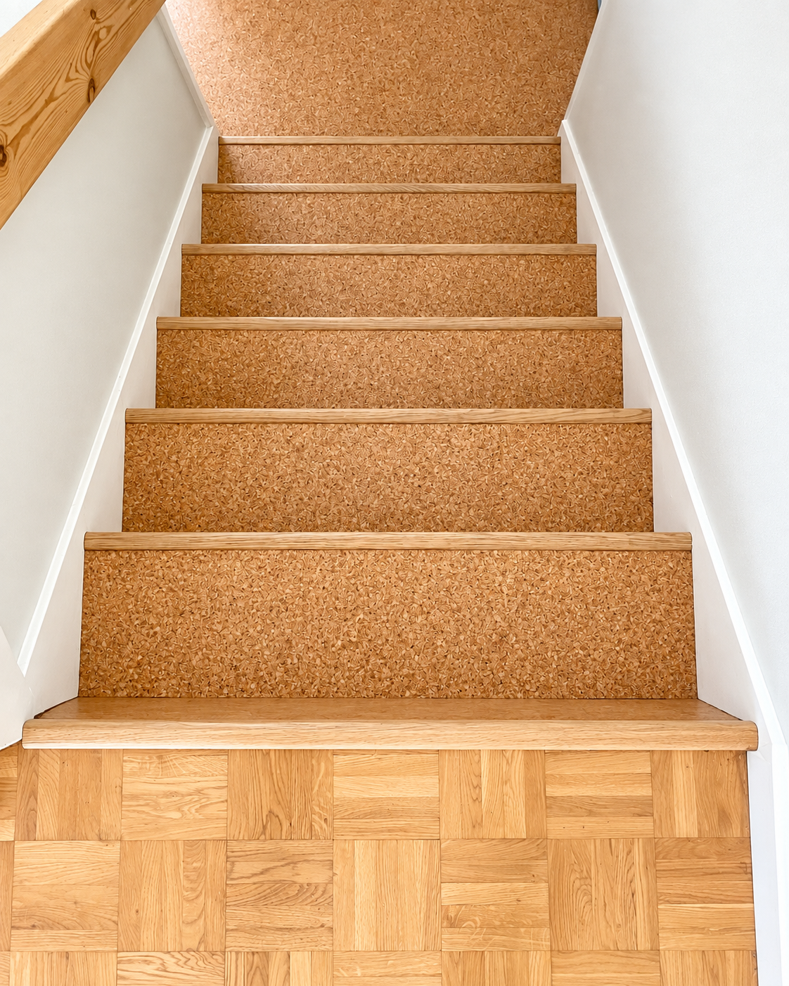 Neutral Cork tiles with Oak Nosings