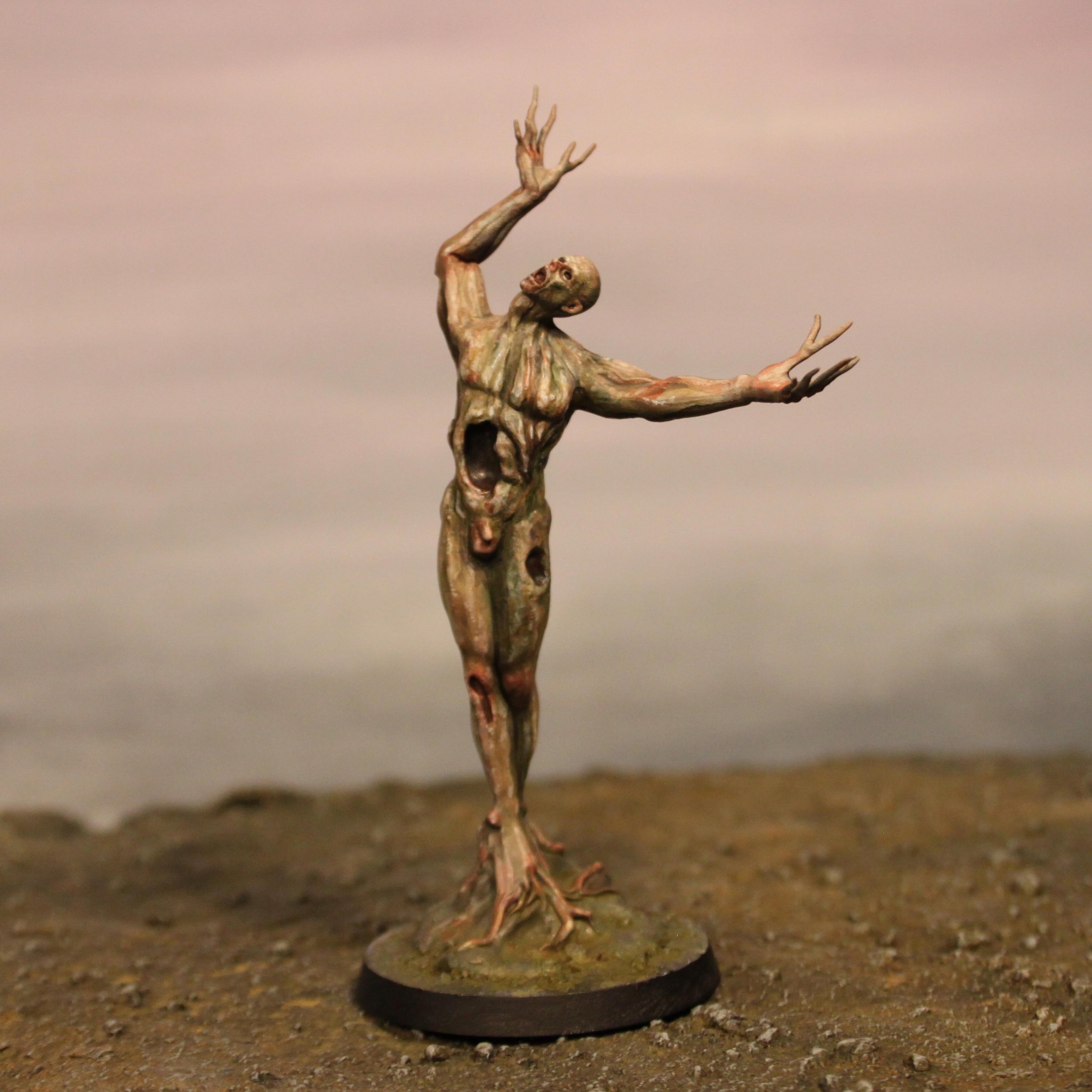 I finally got some paint on this perfectly normal tree.

This is a 3D print of a digital sculpture that I made in @nomadsculpt 
You can find the files on my Patreon (link in bio) if you want to print and paint one yourself!