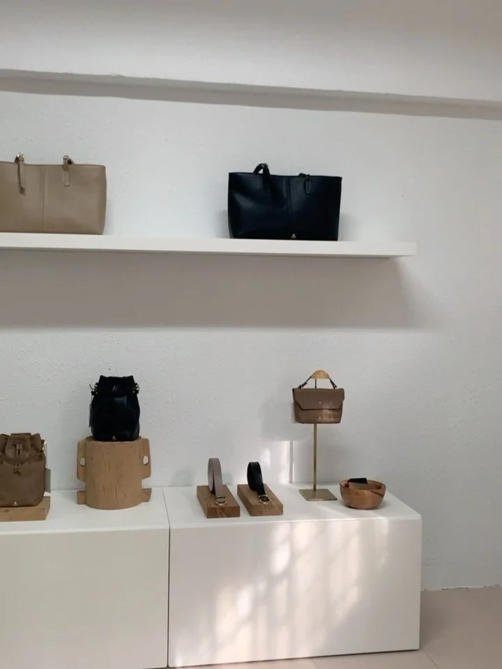 Un fin de semana en el taller. 
 
Nuevas piezas muy pronto. 

www.itsasoartola.com