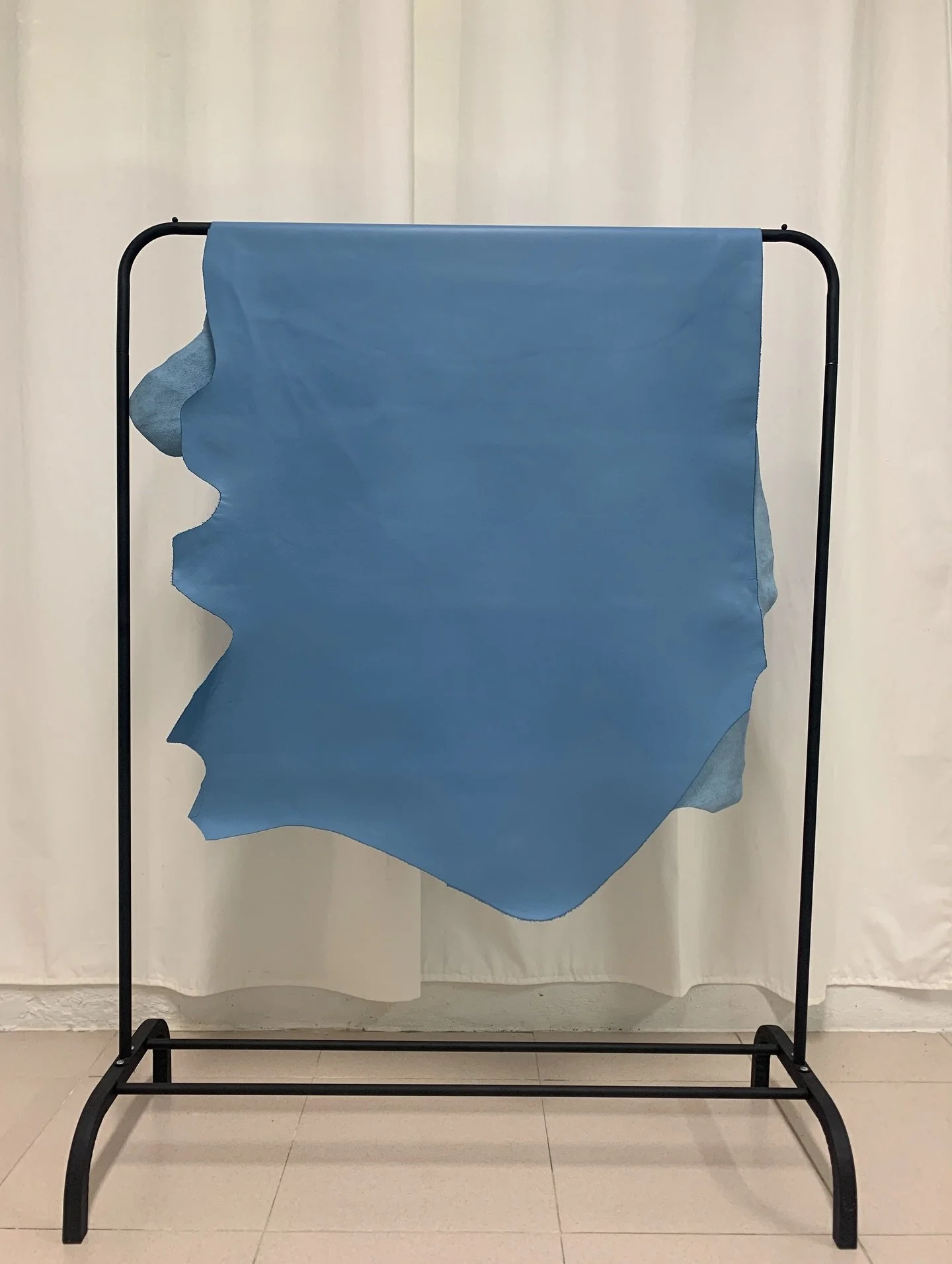 De la piel original a la pieza final.

Dise&ntilde;a tu propio tote en www.itsasoartola.com