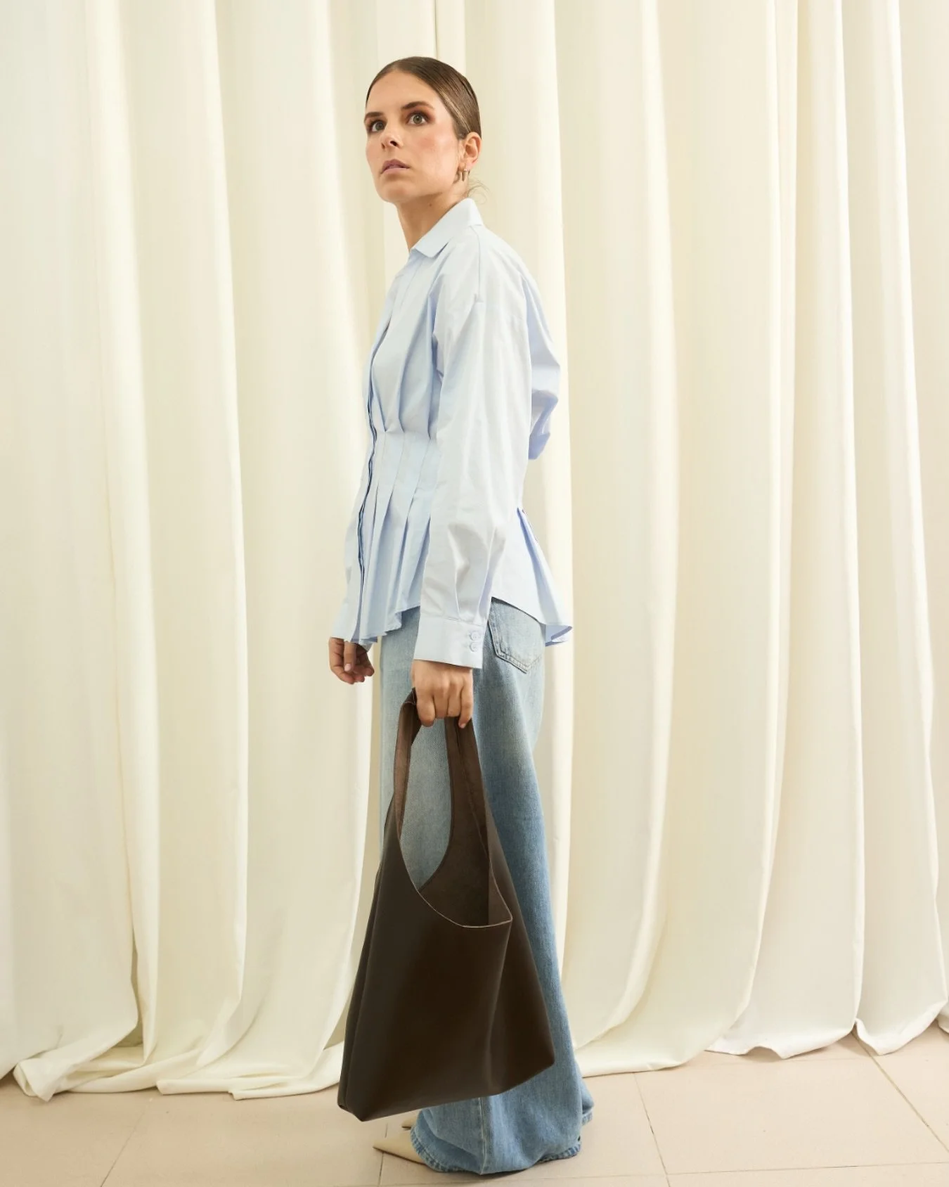 Hobo, un bolso dise&ntilde;ado y realizado para el d&iacute;a a d&iacute;a. Es un bolso pr&aacute;ctico y sencillo. Disponible en distintos colores y con opciones de cierre imantado.