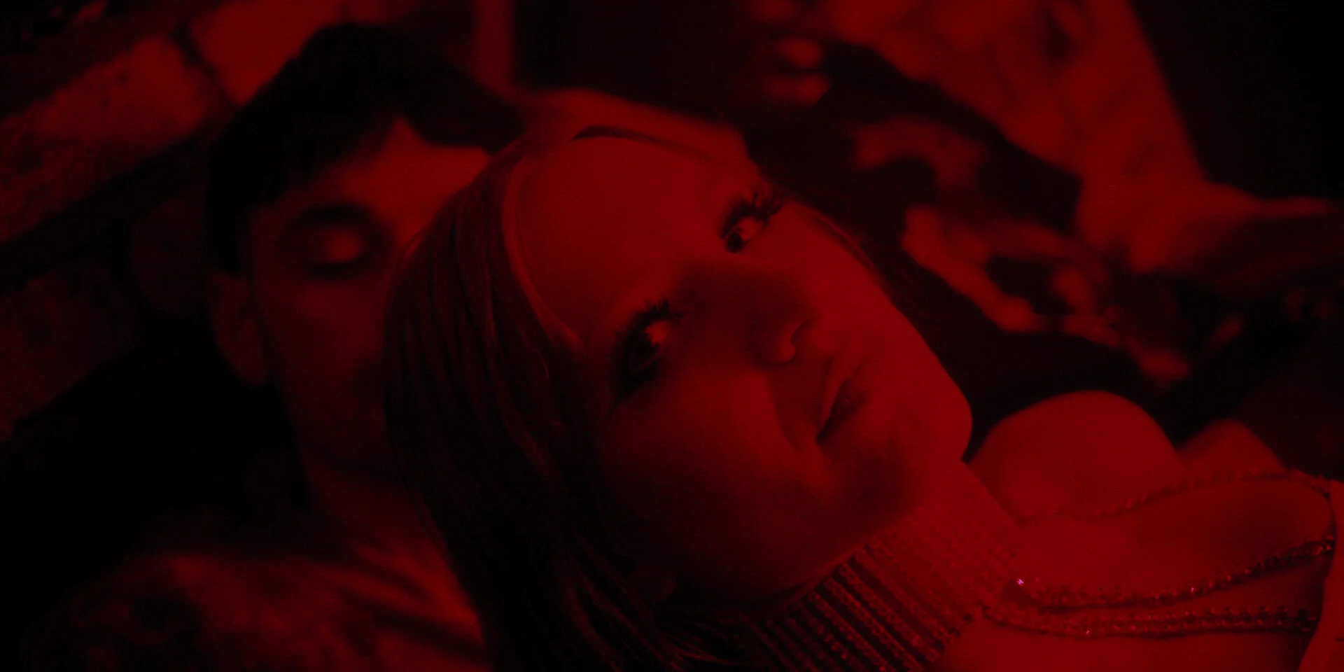 musicvideo_closer_10.jpg