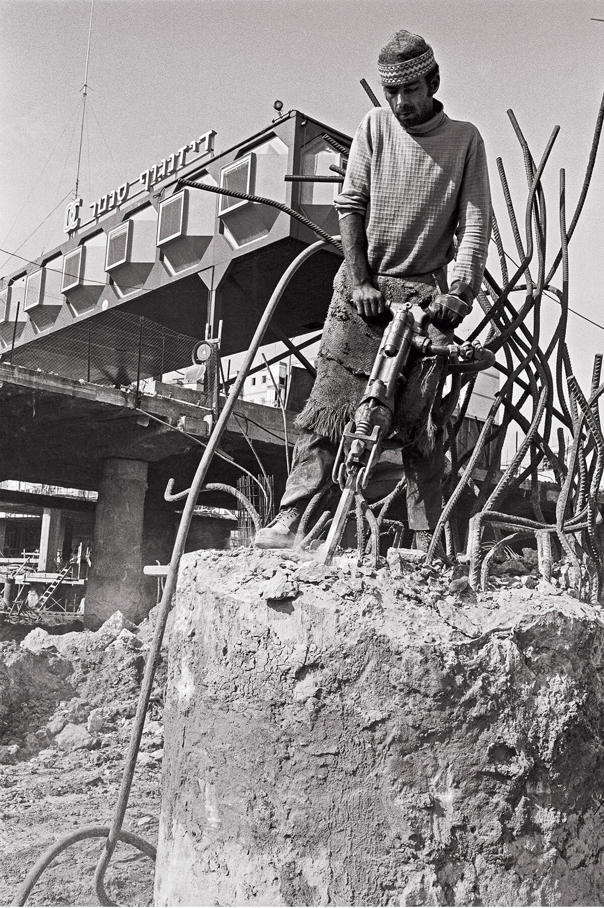 Dizengoff Center construction