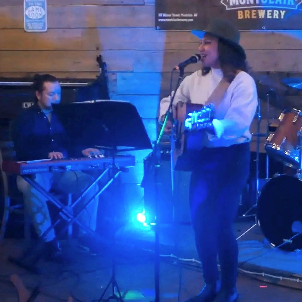 Chantilly & Co. Live @ Montclair Brewery
