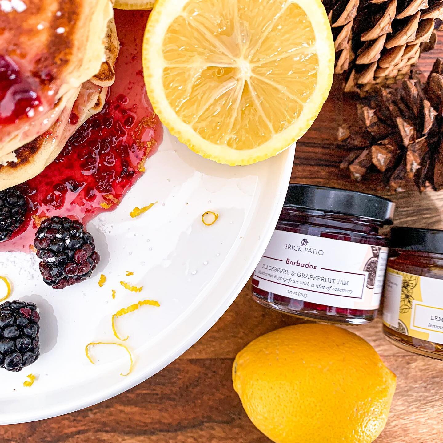Happy International Pancake Day!!!
.
.
Lemon ricotta pancakes drizzled with blackberry jam-infused maple syrup 🤤

#internationalpancakeday #blackberryjam #blackberrysyrup #fusion #flavors #brickpatiojams #lemons #zest #zestoflife #food #feedfeed #fu