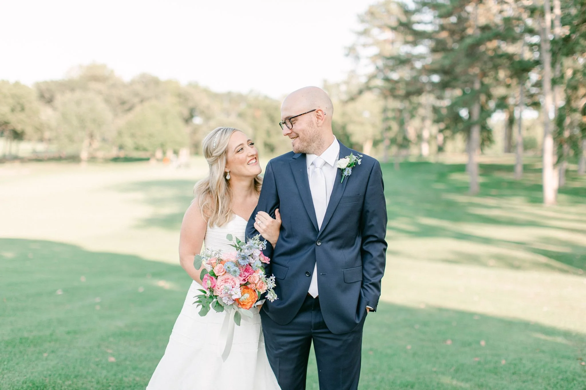 Real Wedding | Sara &  Tyler's Summer Country Club Wedding