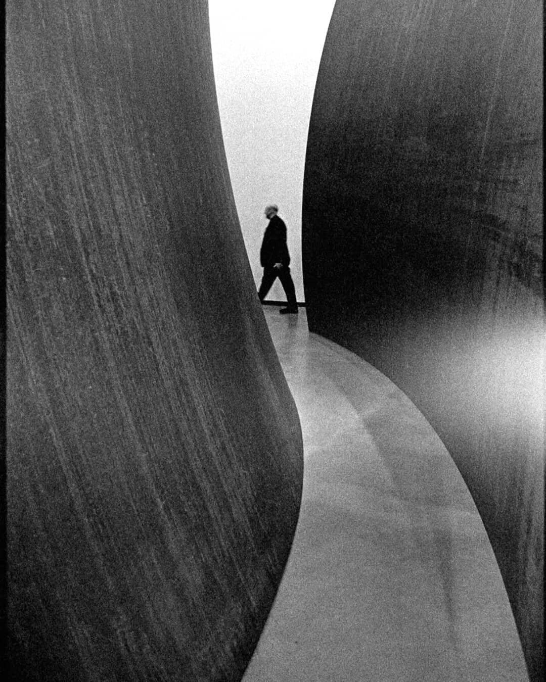 [eng] Exit fron the Matter of Time - Richard Serra
~~~
[eus] Denboraren Materiako irteera - Richard Serra
.
.
.
.
.
@richard.serra
@museoguggenheim
#richardserra 
#museoguggenheim
#archaicmag 
#minimalzine 
#disparaencarrete
#minimalism42
#basicallyc